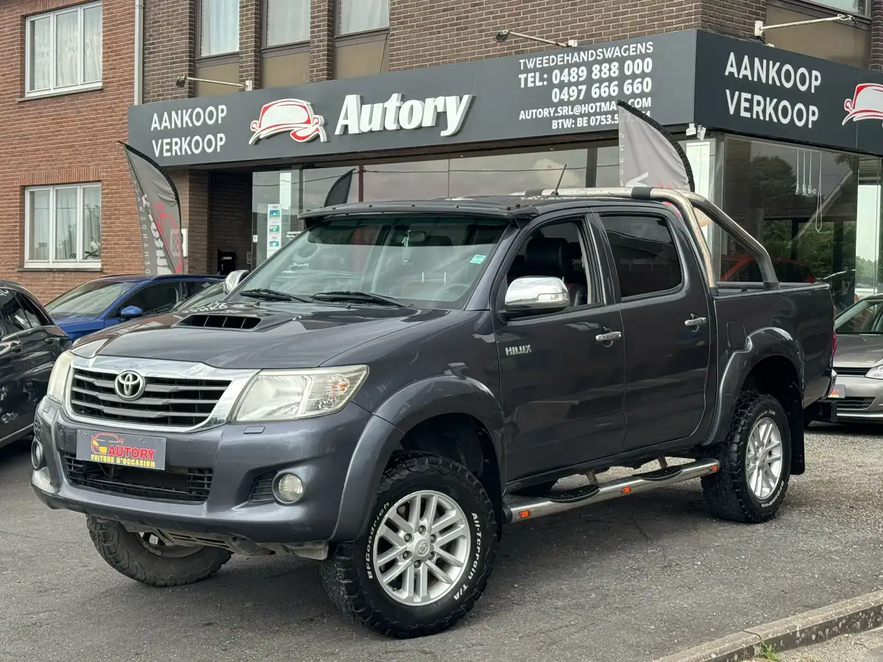 TOYOTA HILUX DOUBLE CABINE 3.0 D-4D 171 ch  BVA - CUIR - ATTELAGE - 172800 KM
