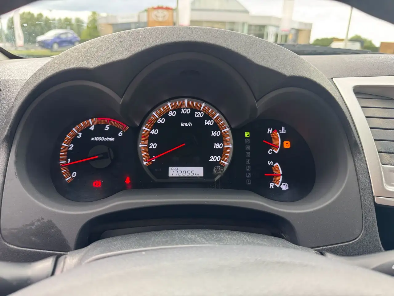 TOYOTA HILUX DOUBLE CABINE 3.0 D-4D 171 ch  BVA - CUIR - ATTELAGE - 172800 KM
