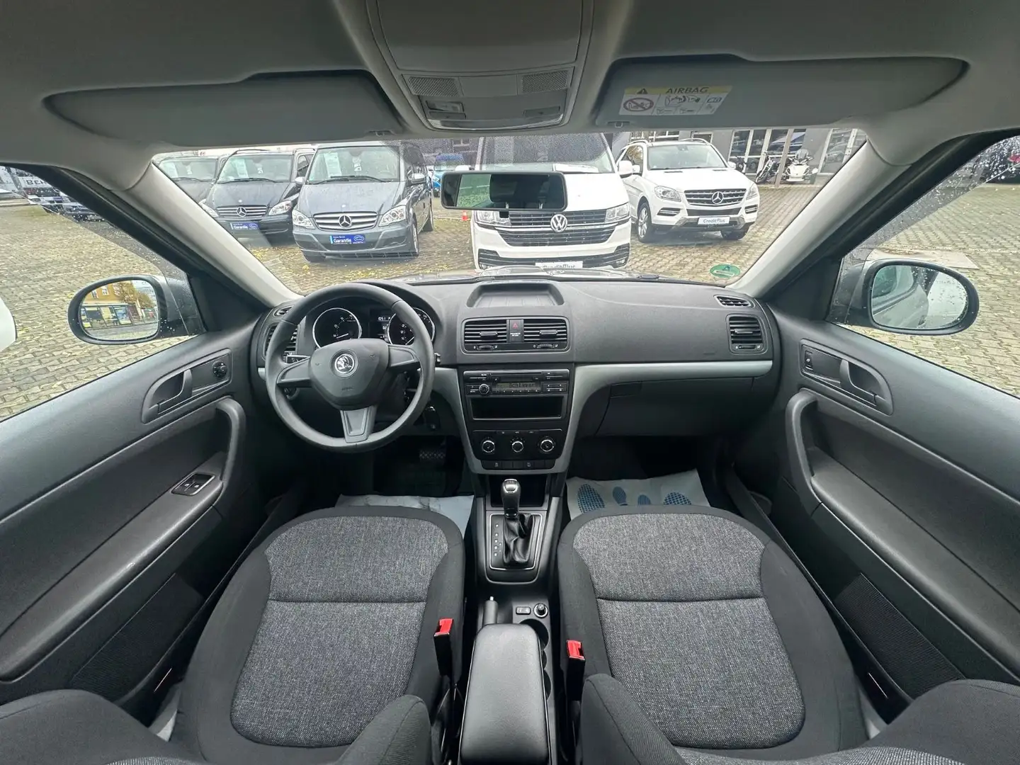 Skoda Yeti Active / DSG / SCHECKHEFT / 1.HAND Beige - 2