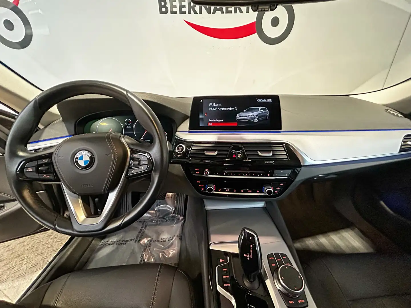 BMW 518 dA/1e-eig/Cam/Verw zetels v+a/Leder/Trekhaak/Alu Schwarz - 2