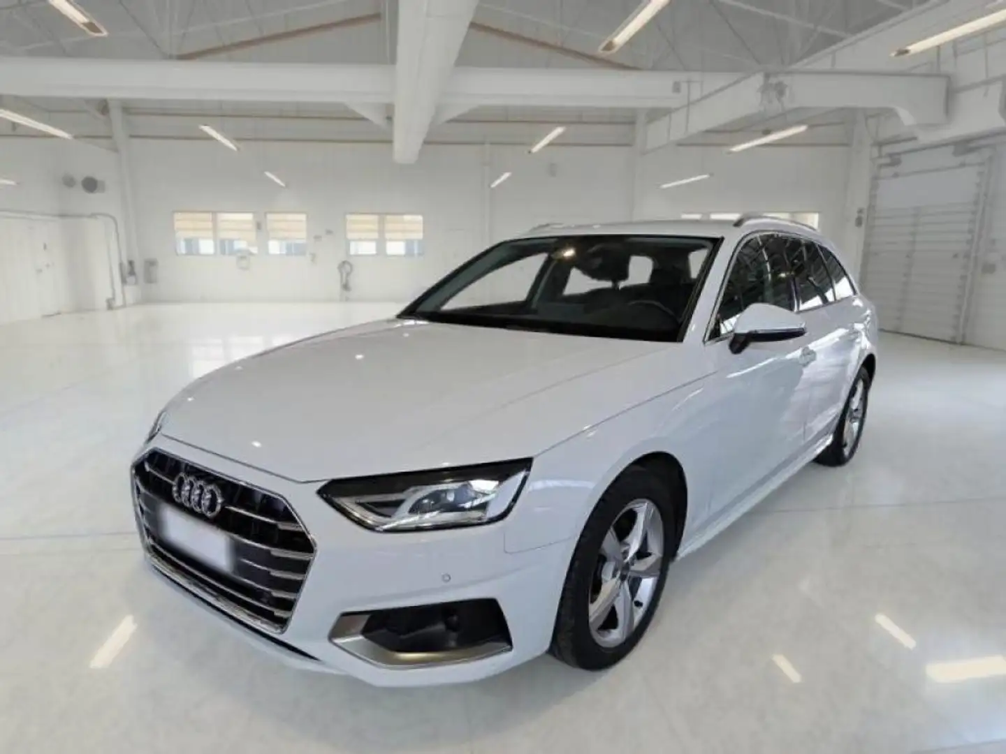 Audi A4 Avant 35 TFSI Business Advanced Bianco - 2