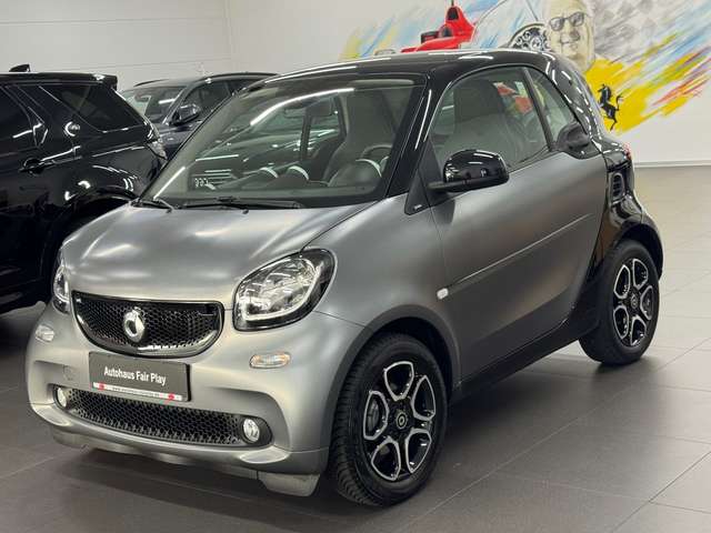 Imagine smart forTwo Coupe Prime NAVI/LEDER/JBL/UNFALLFREI!