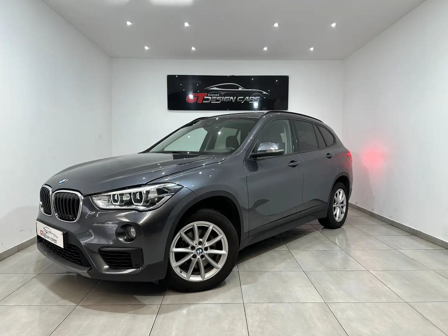 BMW X1 1.5i sDrive *garantie 1 ans*led*gps*camera*cuir Gris - 1