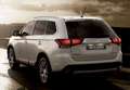 Mitsubishi Outlander PHEV First Edition 4WD - thumbnail 8