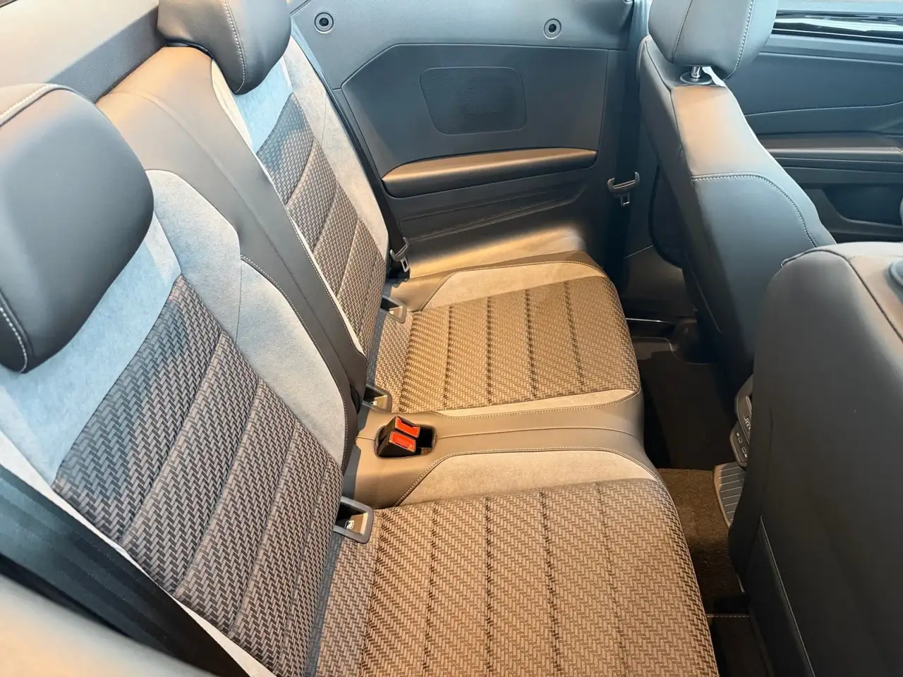Volkswagen T-Roc R-Line 1.5 l TSI OPF 7-Gang DSG, 15