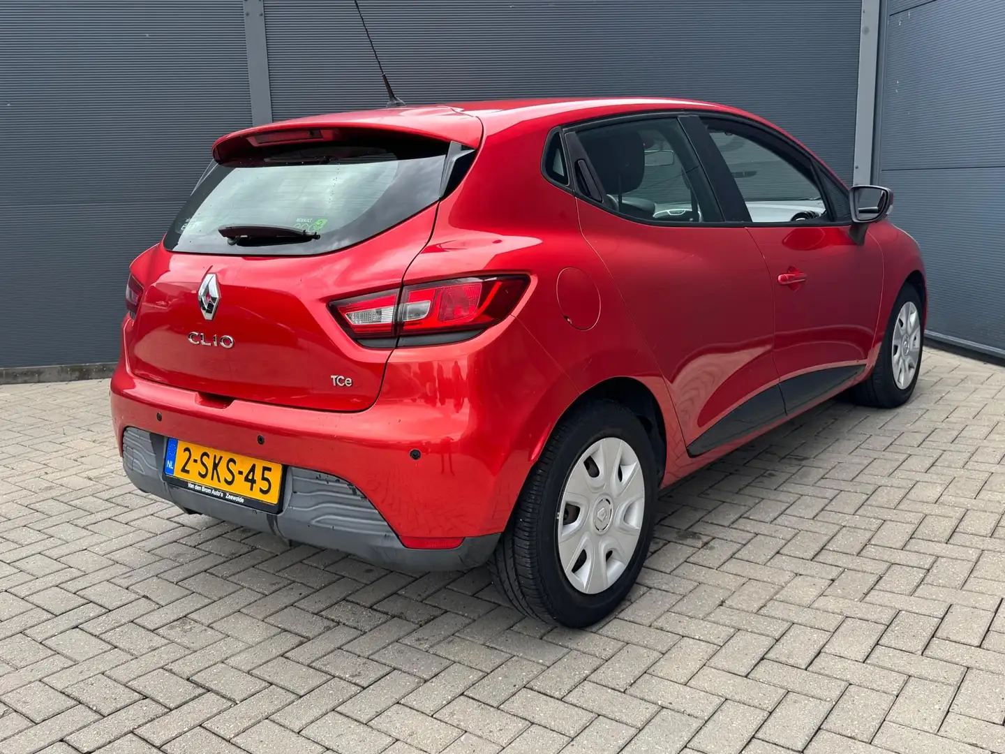 Renault Clio 0.9 TCe Expression / Nap / Navi Rojo - 2