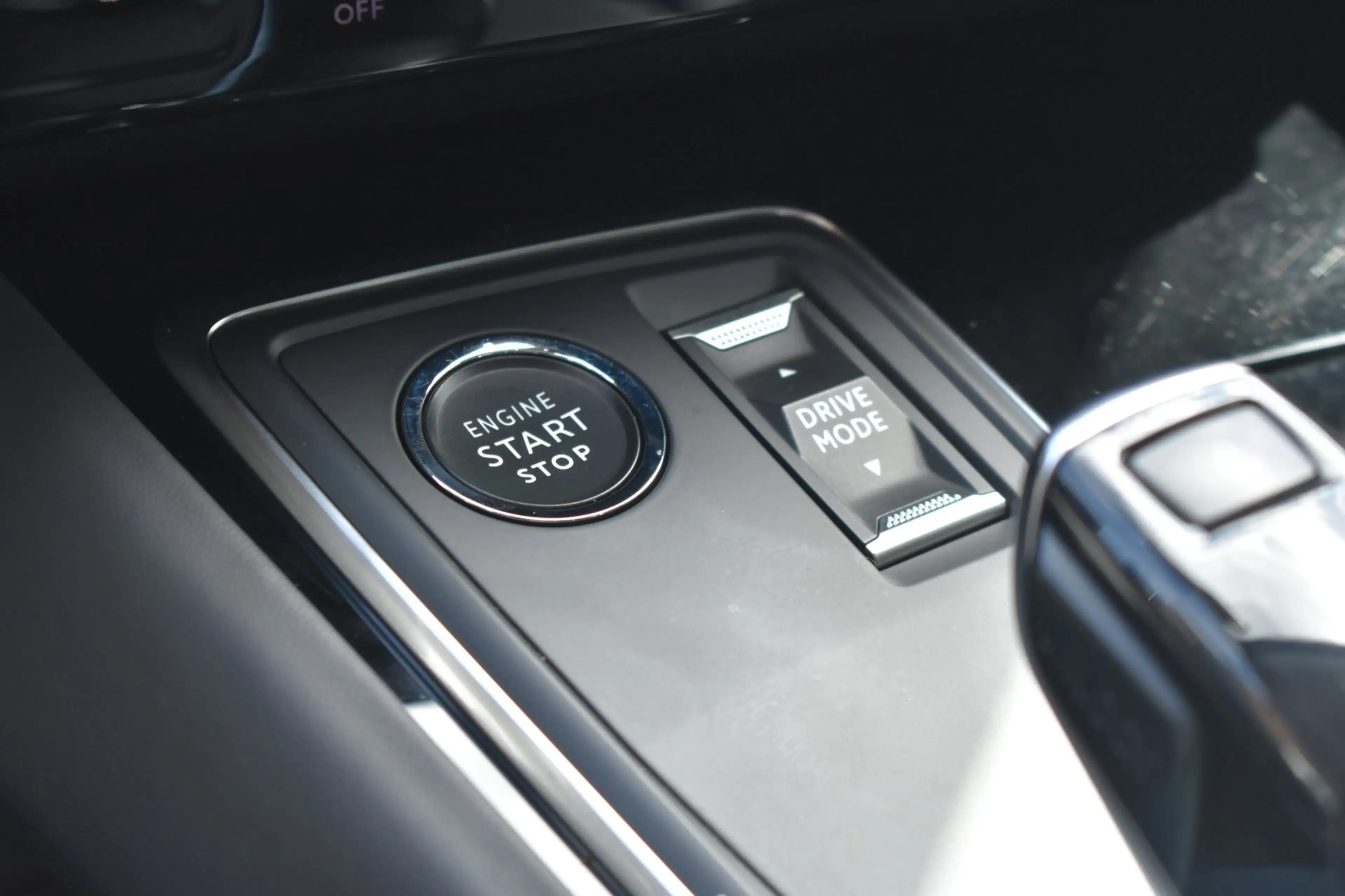 Peugeot 508 SW 1.6 PureTech Blue Lease Allure '19 LED Clima Na — photo 19