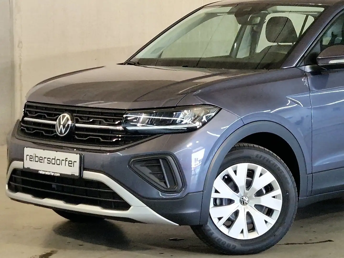 Volkswagen T-Cross 4Me TSI Grau - 2