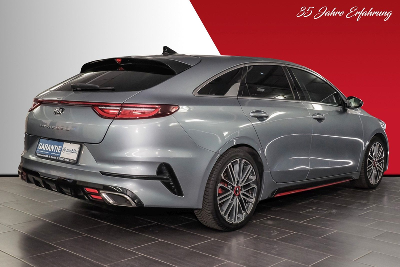 Kia ProCeed GT — photo 5