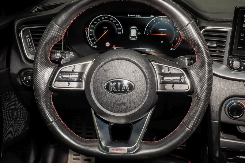 Kia ProCeed GT — photo 15