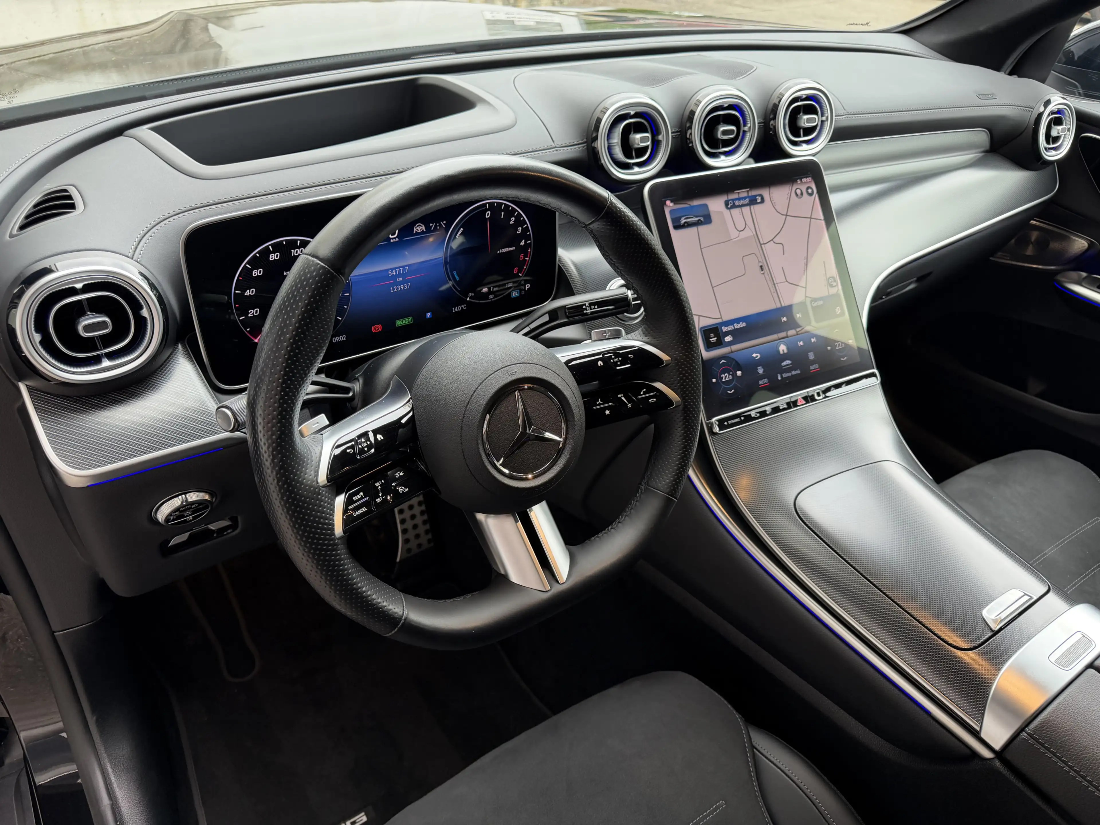 Mercedes-Benz GLC 300 de AMG Night Burmester Airmatic Pano 360 — photo 11