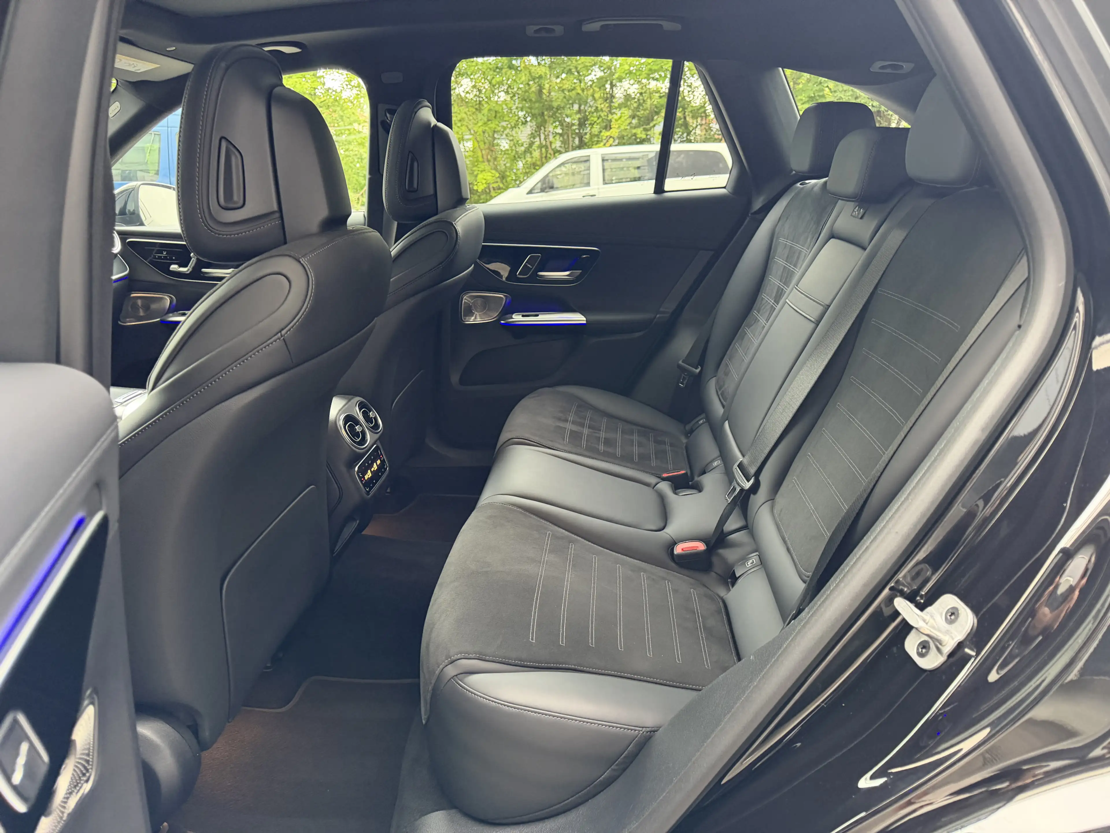 Mercedes-Benz GLC 300 de AMG Night Burmester Airmatic Pano 360 — photo 14