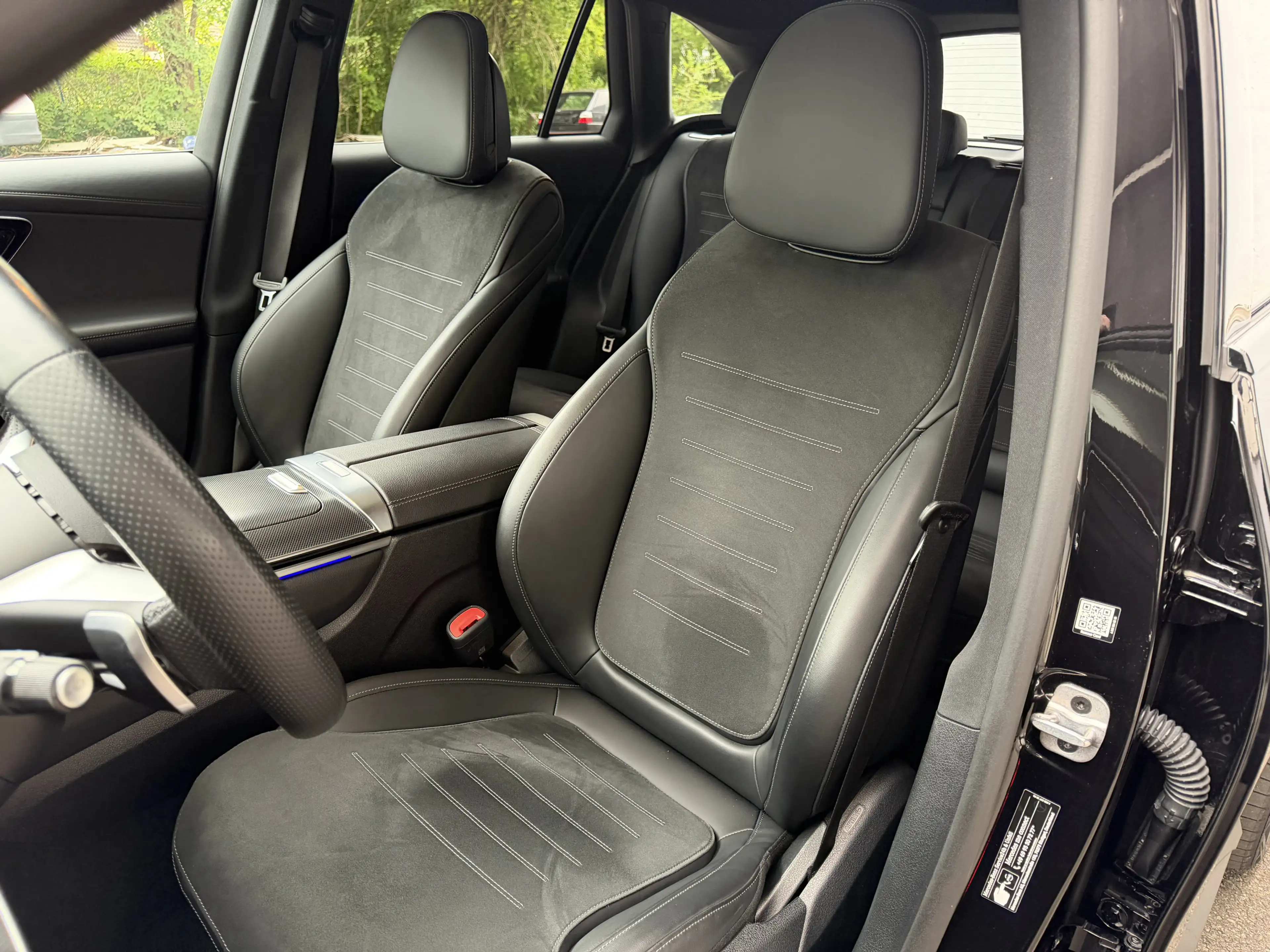 Mercedes-Benz GLC 300 de AMG Night Burmester Airmatic Pano 360 — photo 13