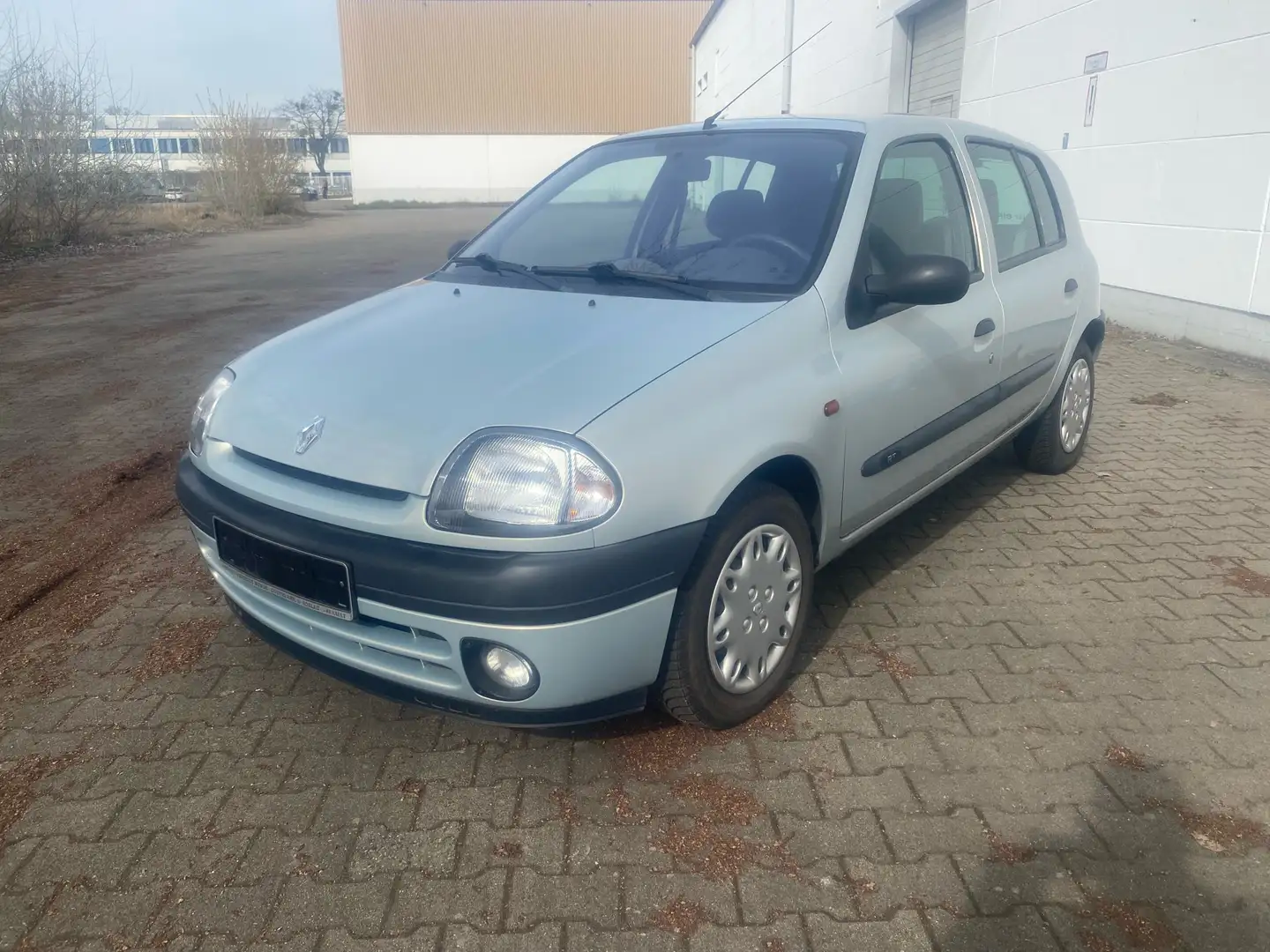 Renault Clio 1.4 RT Silber - 1
