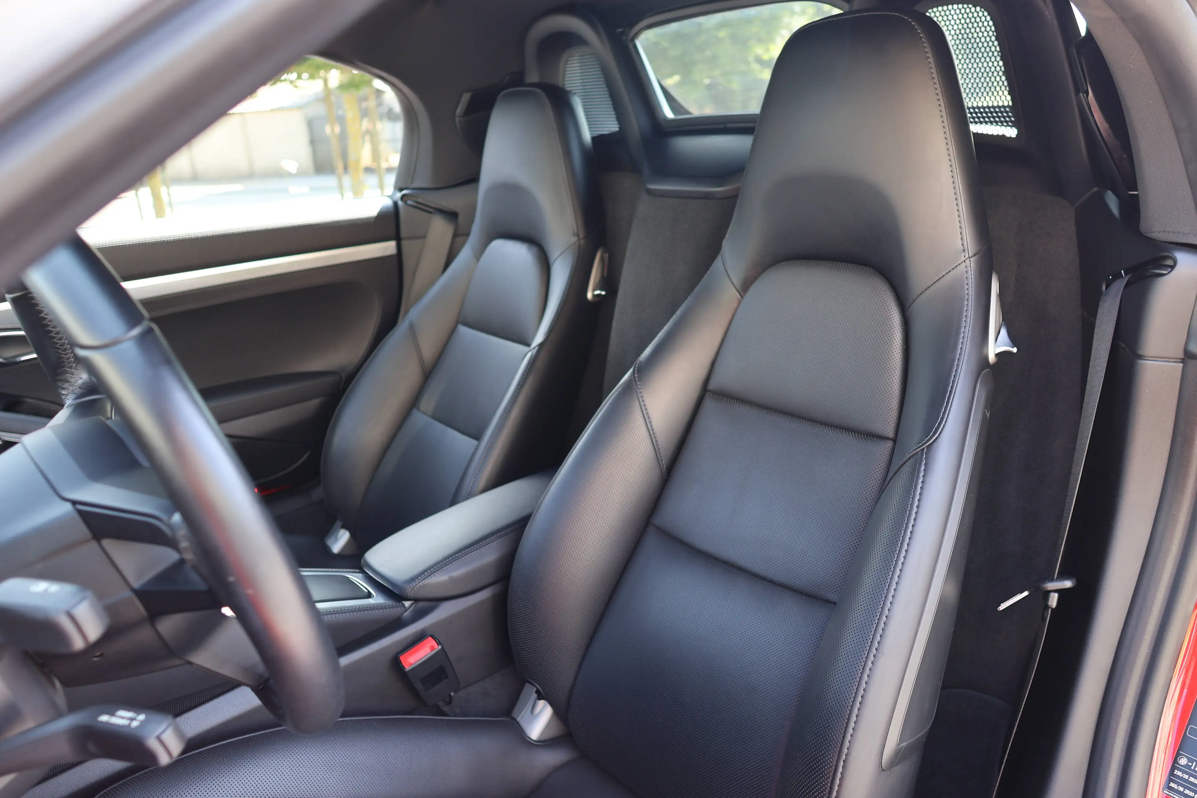Porsche Boxster 718 Boxster *Manual *BOSE *14 Way seats *Camera *Cooling seats *Drive assist — photo 9