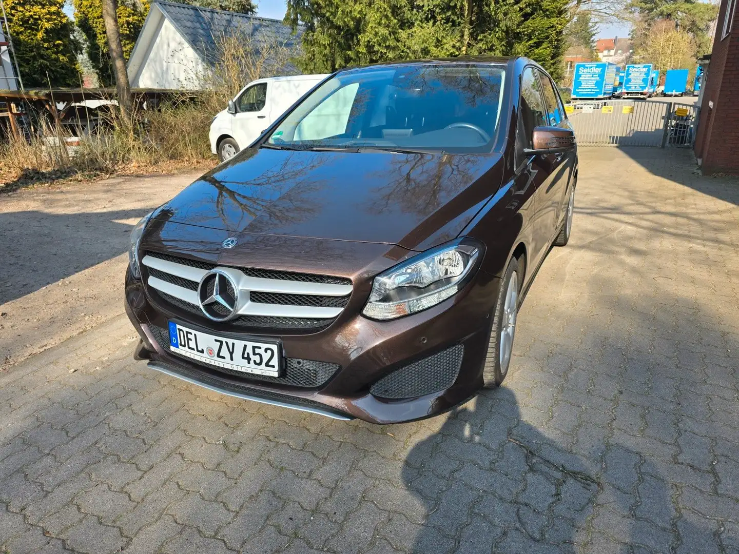 Mercedes-Benz B 220 B -Klasse B 220 CDI / d Maro - 1