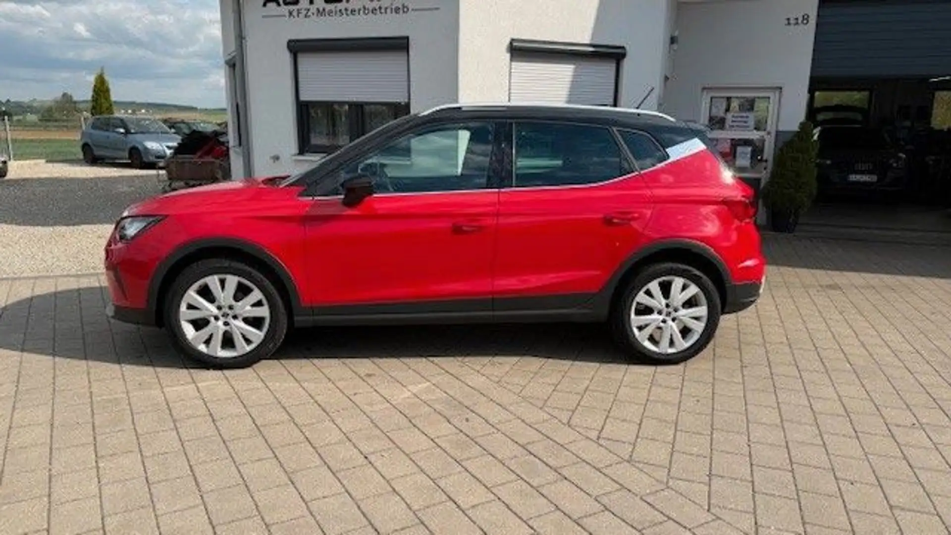 SEAT Arona 1.0 TSI Xperience OPF*LED*NAVI*PDC*I Hand* Rouge - 1