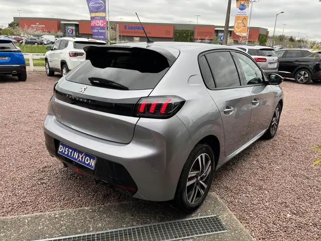 Peugeot 208 view 7
