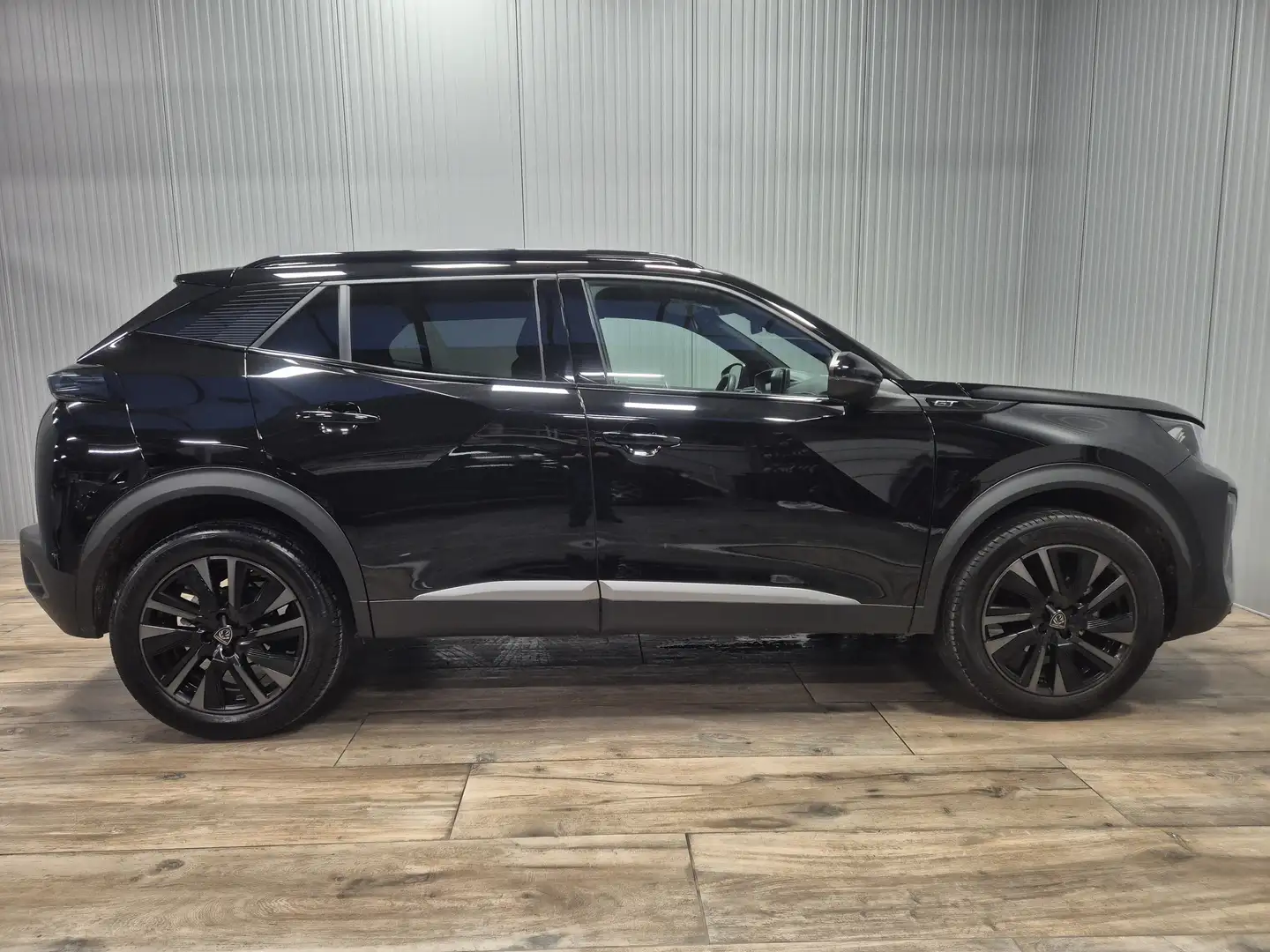 Peugeot 2008 1.2PureTech 131pk GT-Line automaat Noir - 1