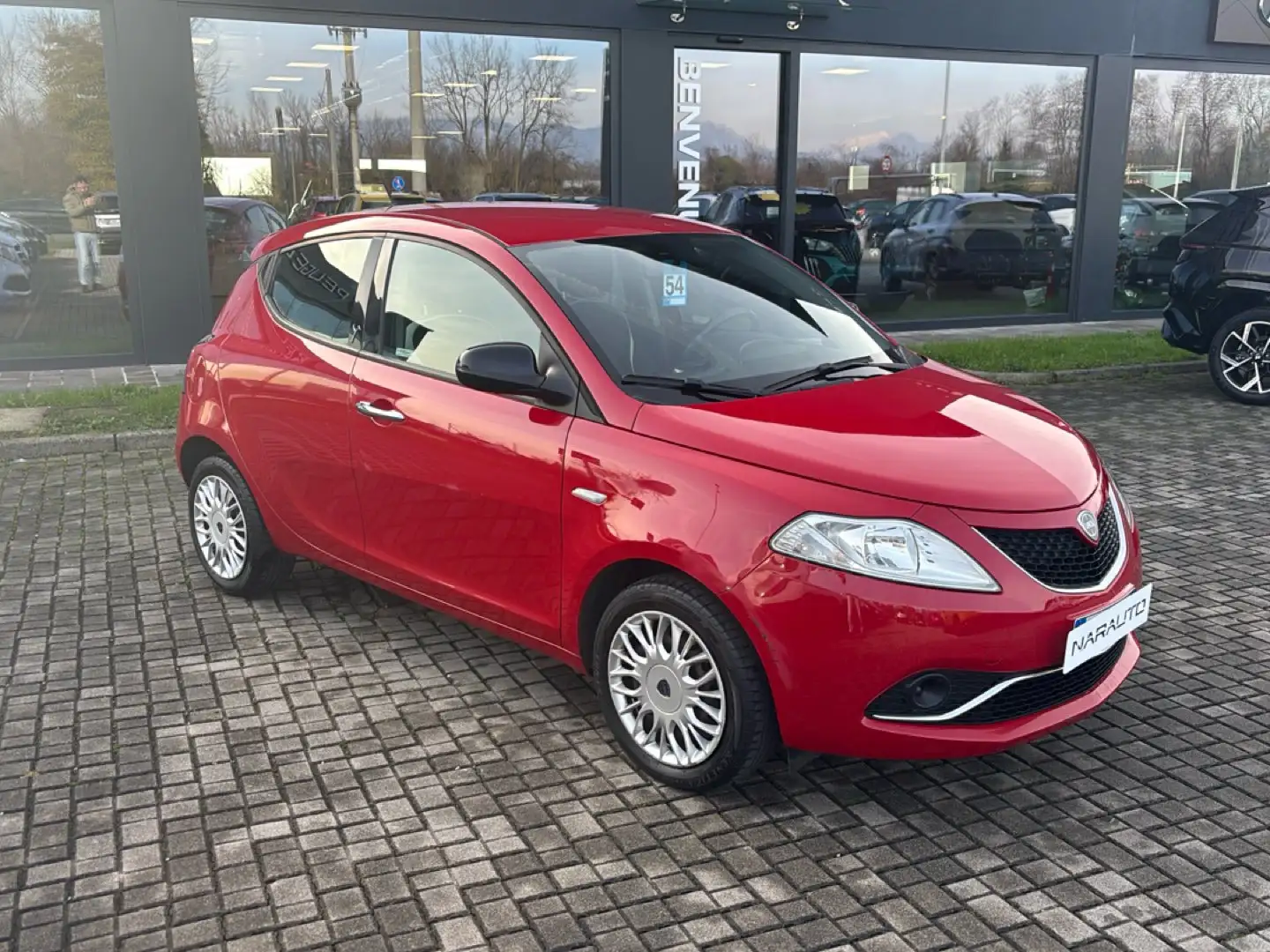 Lancia Ypsilon 1.2 69 CV 5 porte Silver Rosso - 2