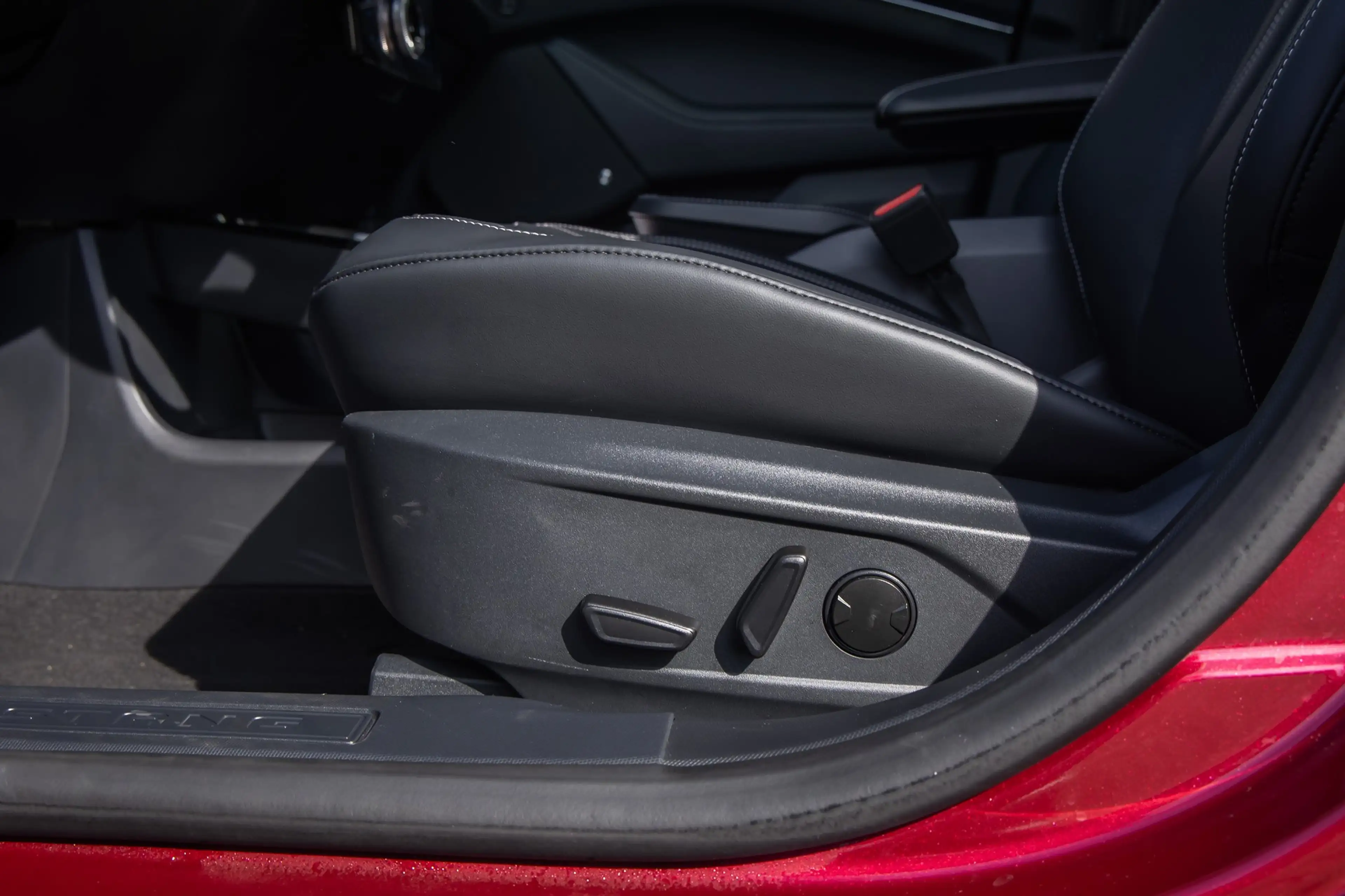 Ford Mustang Mach-E Standard RWD 73 kWh | Pano | Apple Carplay/Android — photo 14