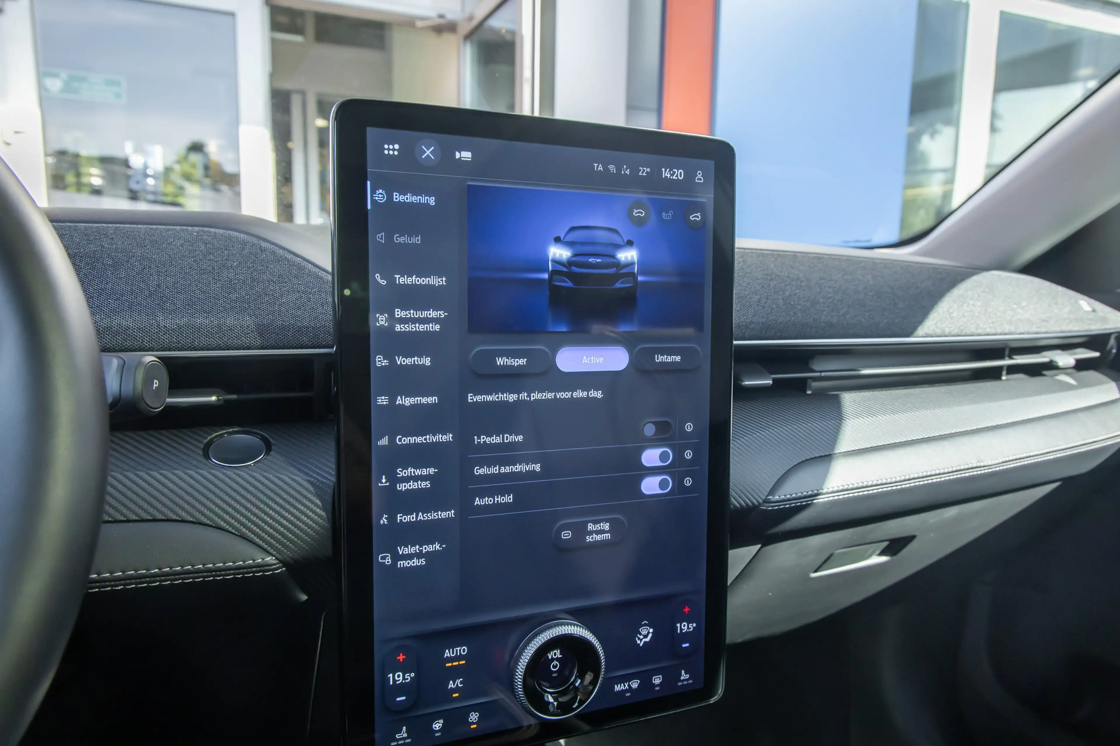 Ford Mustang Mach-E Standard RWD 73 kWh | Pano | Apple Carplay/Android — photo 32