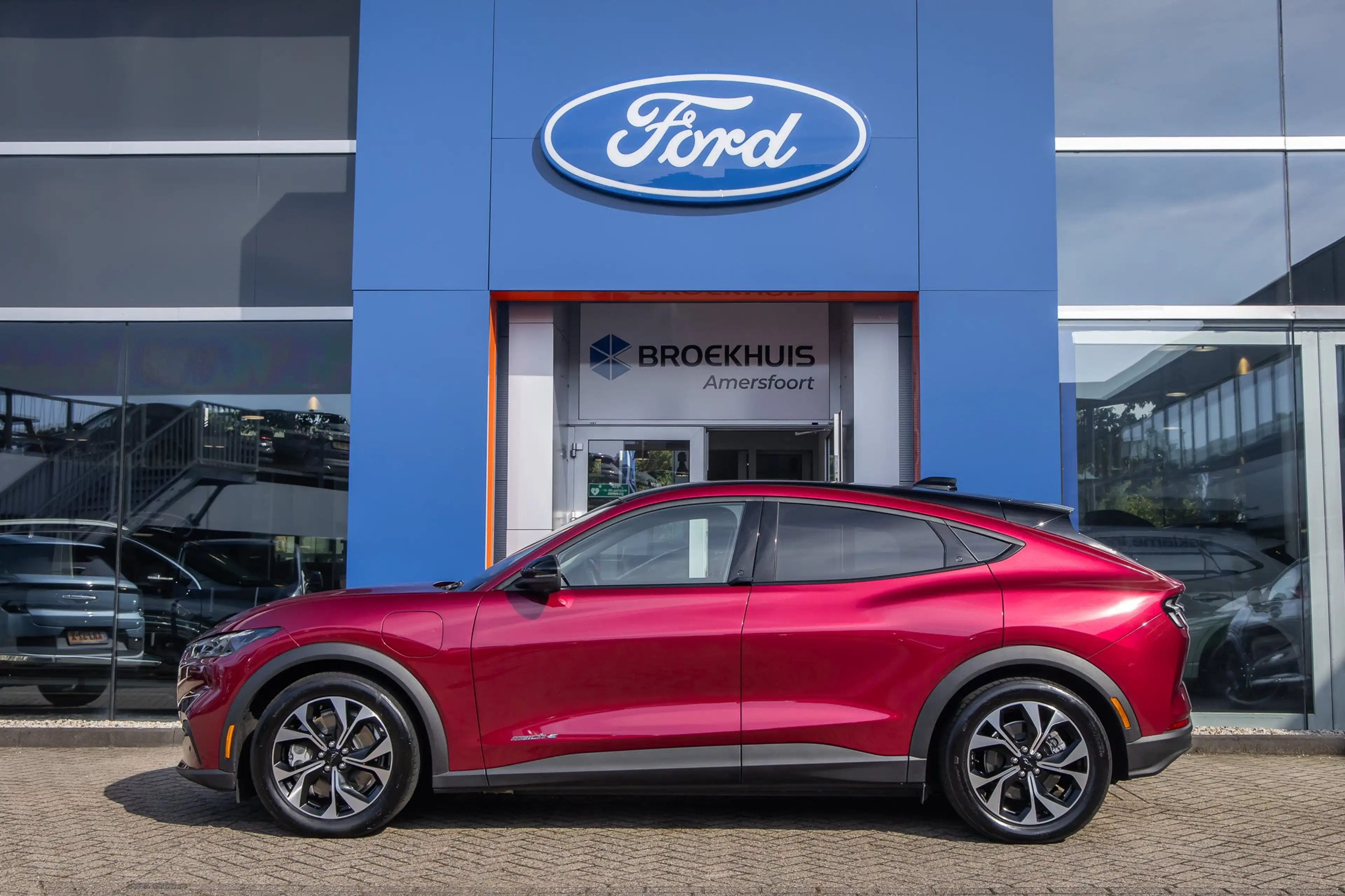 Ford Mustang Mach-E Standard RWD 73 kWh | Pano | Apple Carplay/Android — photo 7