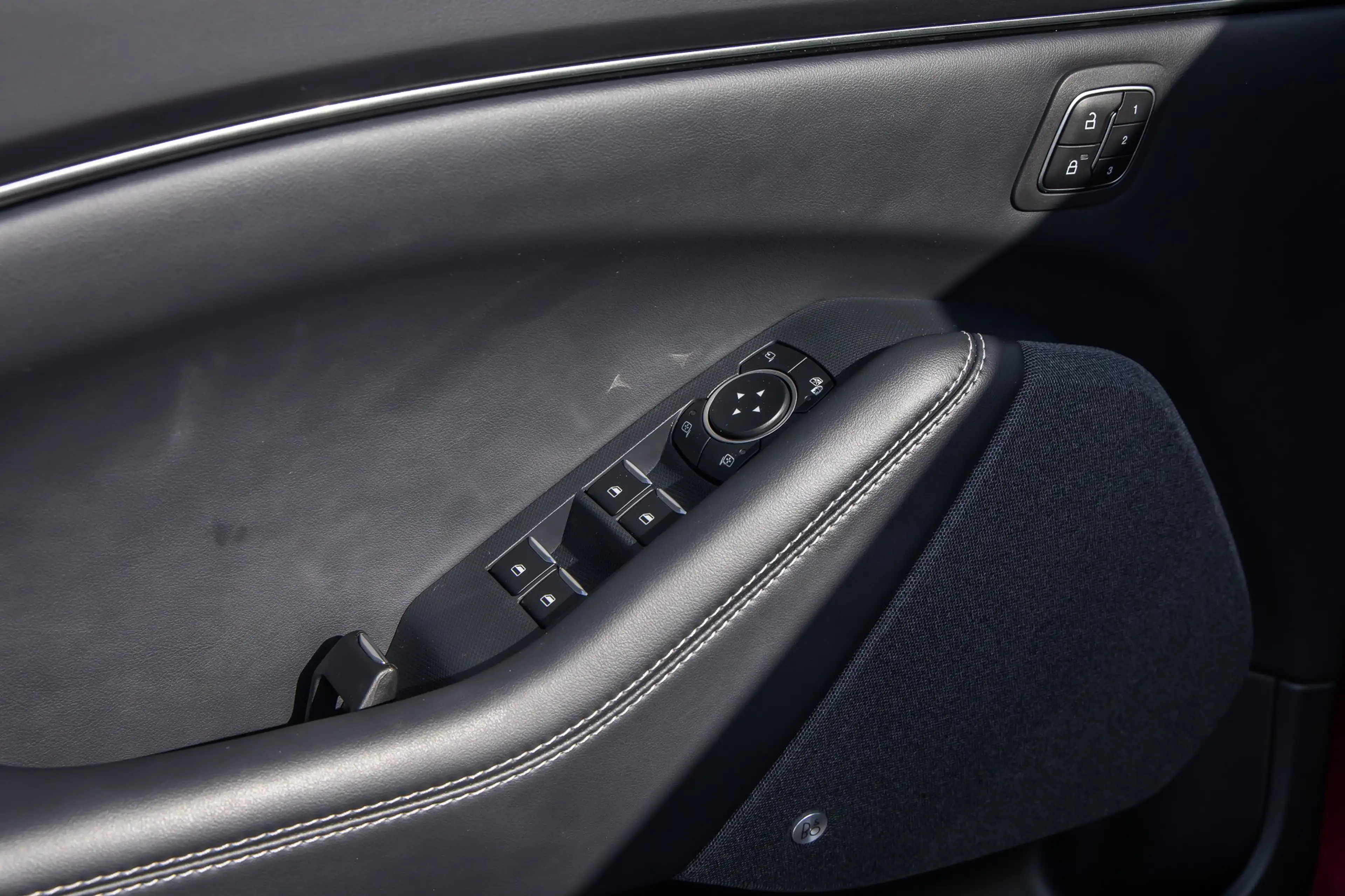 Ford Mustang Mach-E Standard RWD 73 kWh | Pano | Apple Carplay/Android — photo 17