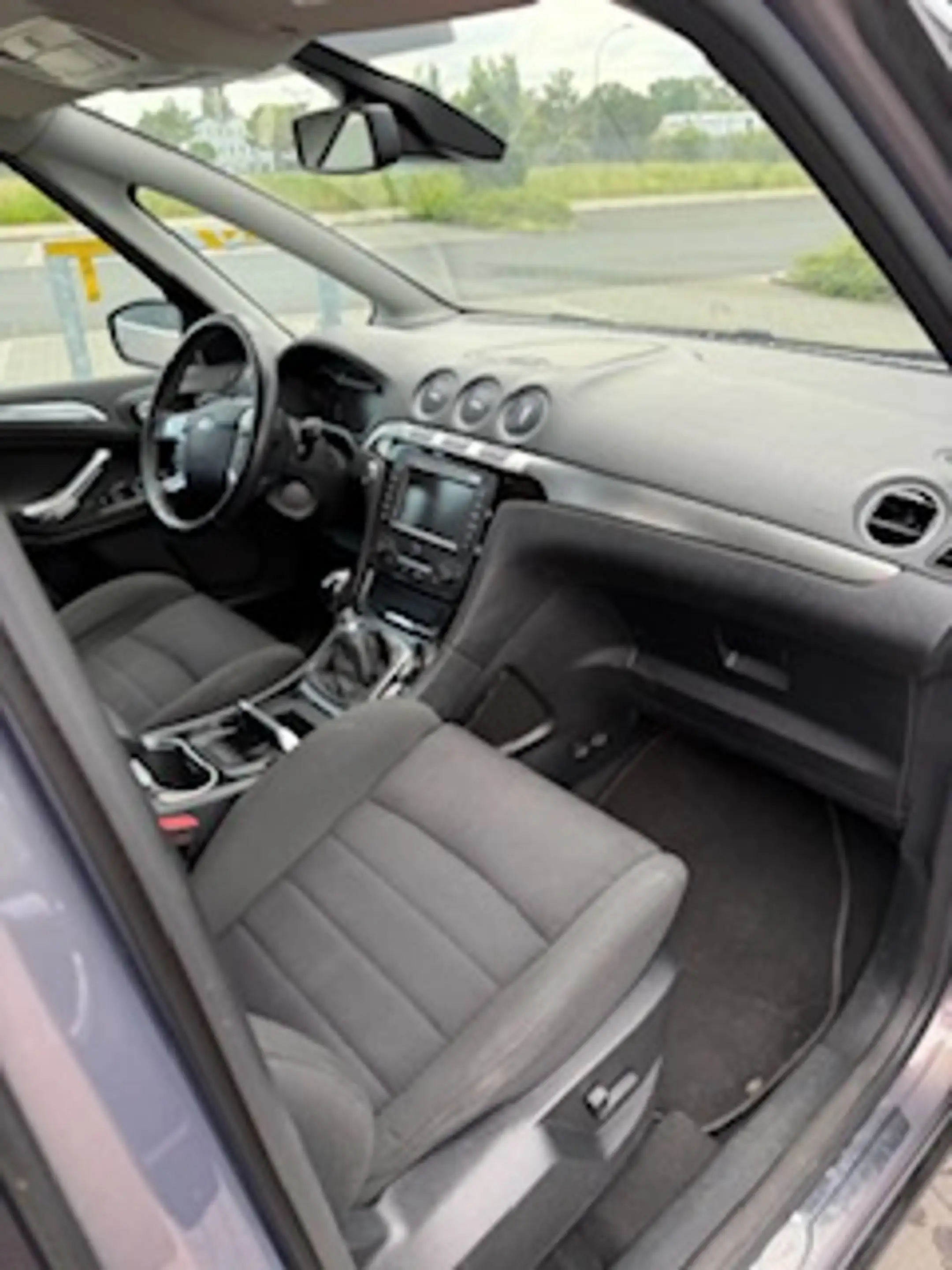 Ford S-Max Titanium  Top Zustand Kilma 7 Sitzer — photo 12