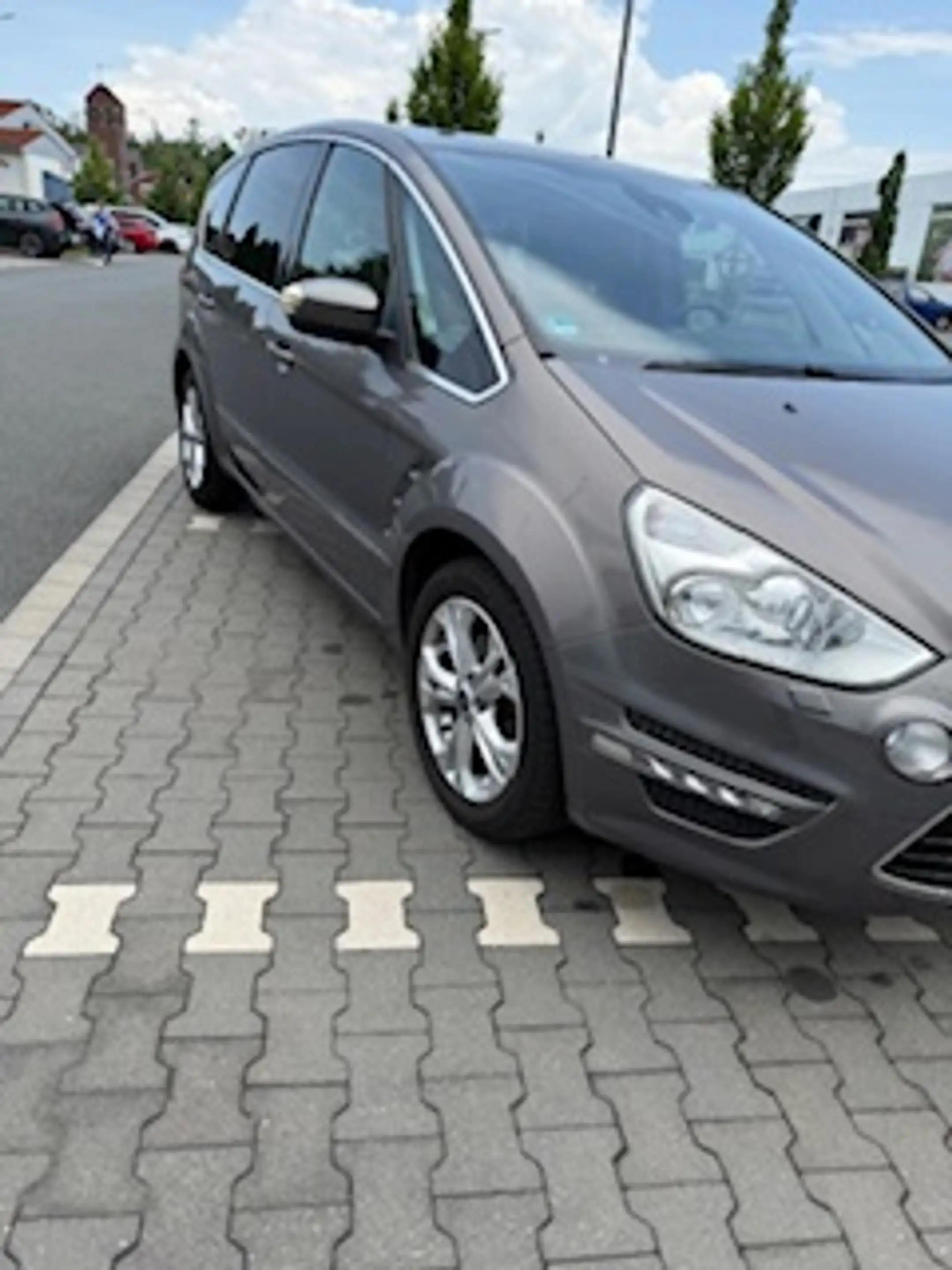 Ford S-Max Titanium  Top Zustand Kilma 7 Sitzer — photo 3