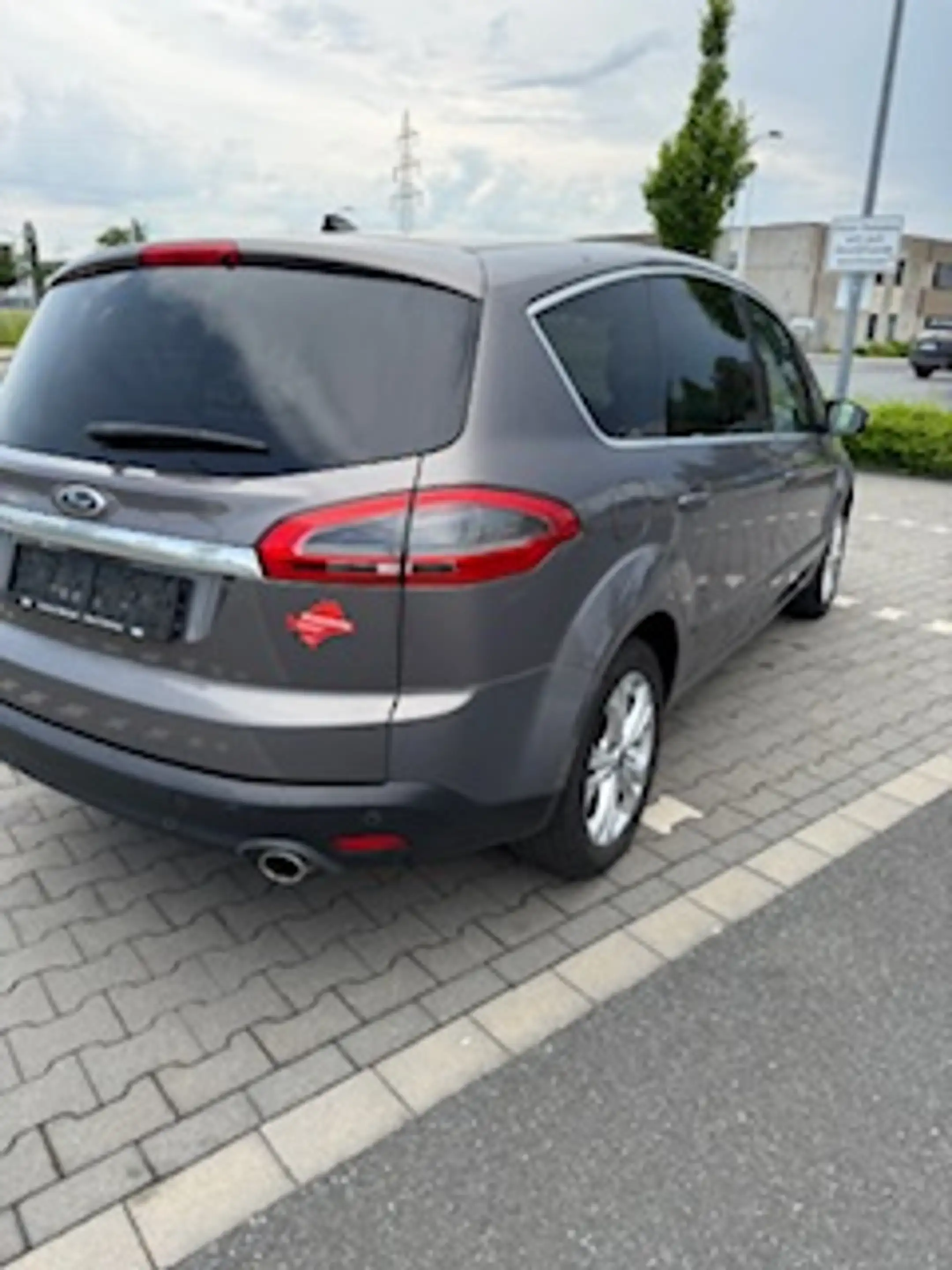Ford S-Max Titanium  Top Zustand Kilma 7 Sitzer — photo 5
