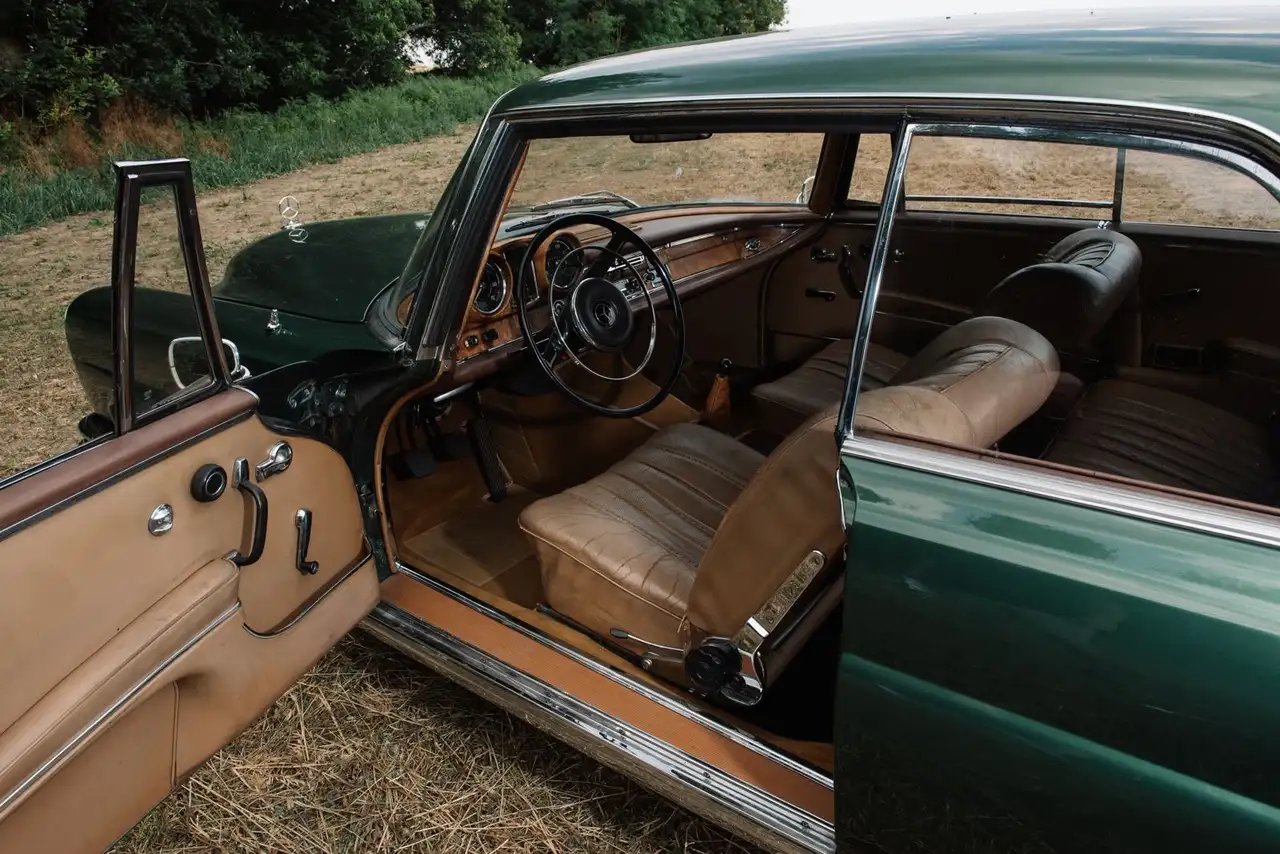 Mercedes-Benz 220 Oldtimer 220SE W111, foto 8
