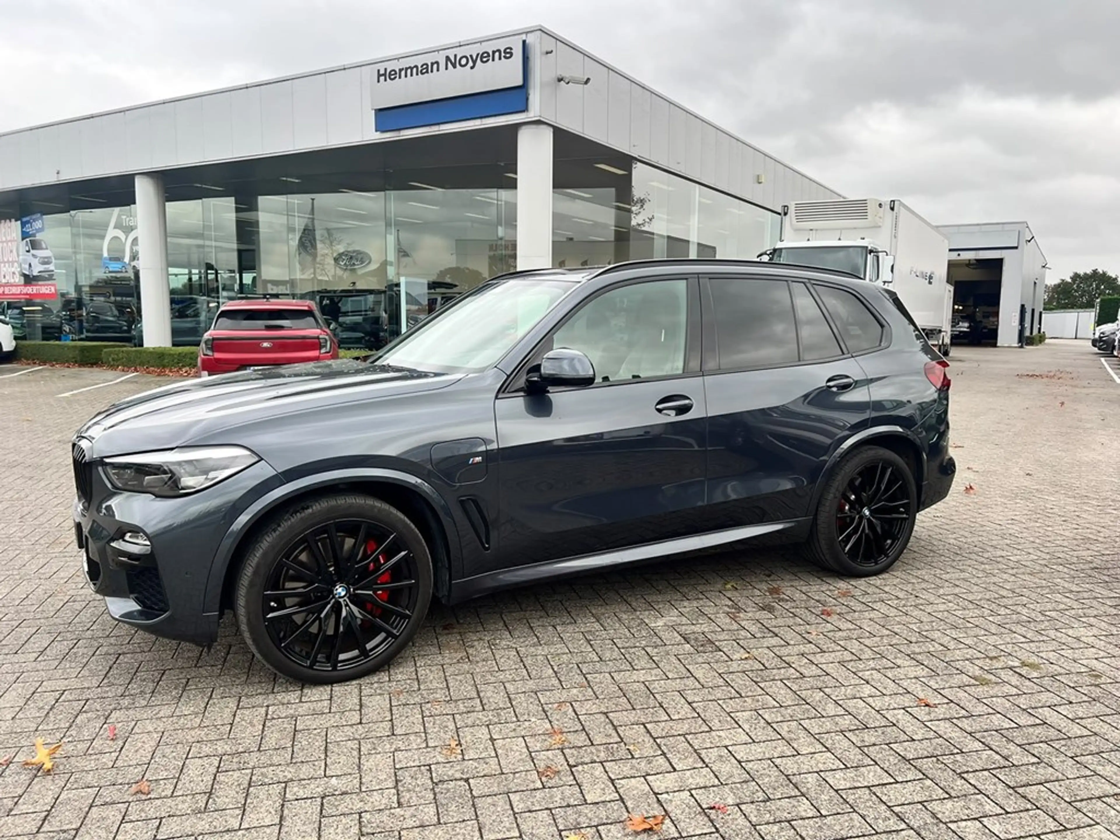 BMW X5 bestemd voor profesionele verkoop — photo 3