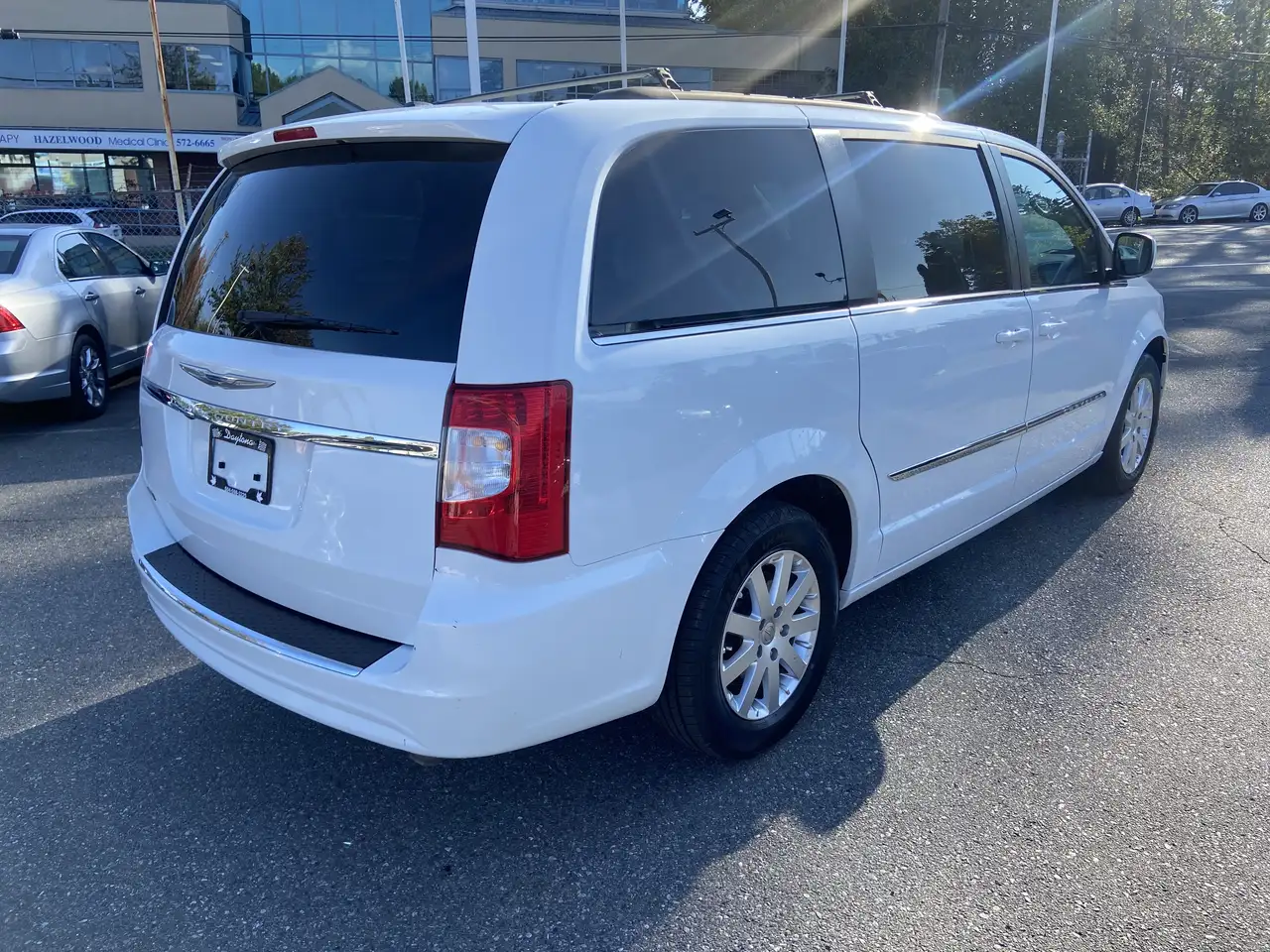 Chrysler Town & Country снимка Chrysler Town & Country