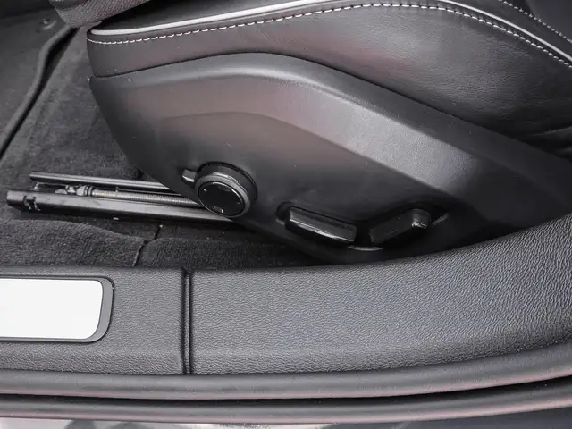 Volvo V60 Cross Country view 17
