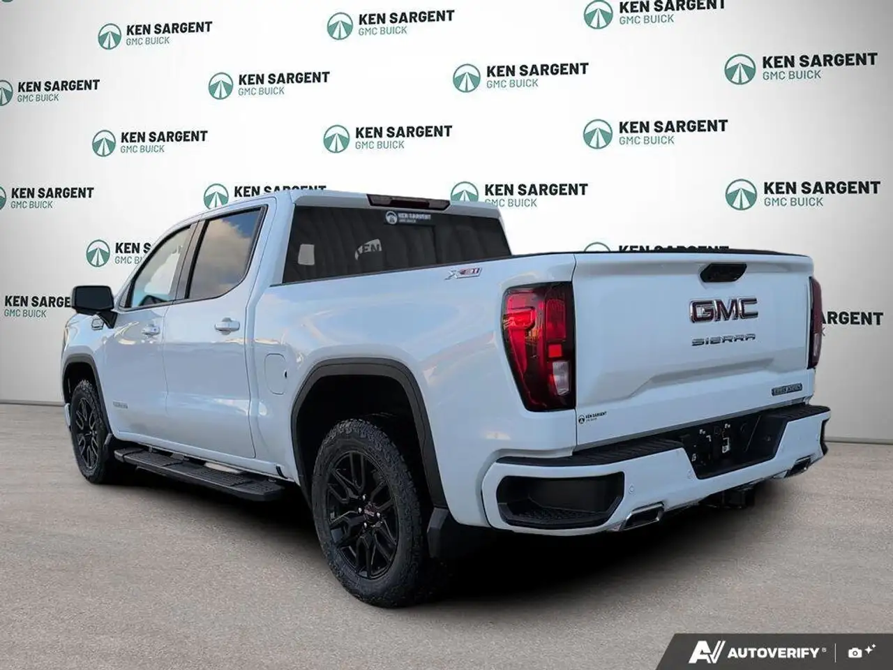 GMC Sierra 1500 снимка GMC Sierra 1500