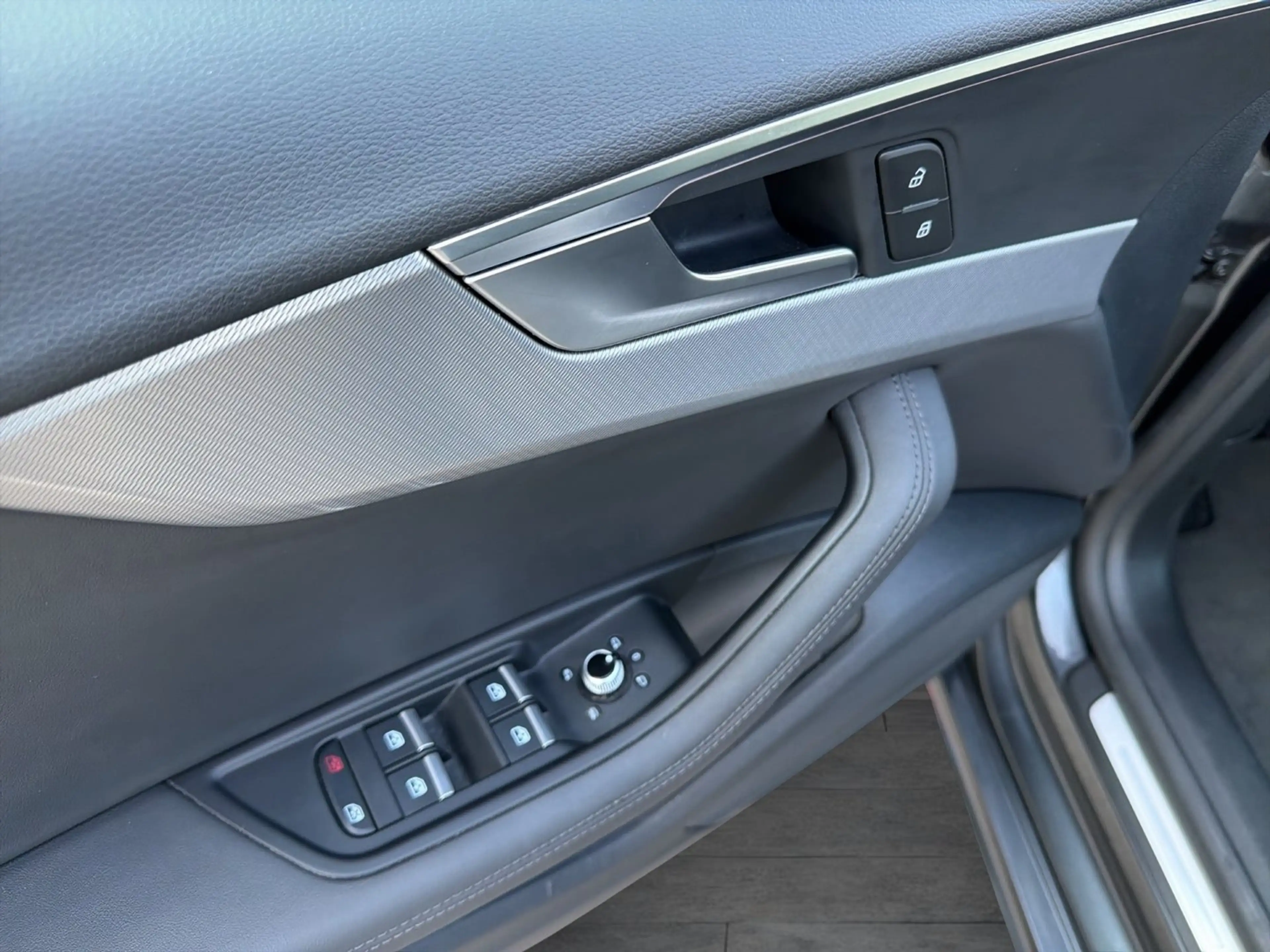 Audi A5 40 TFSI S line — photo 13