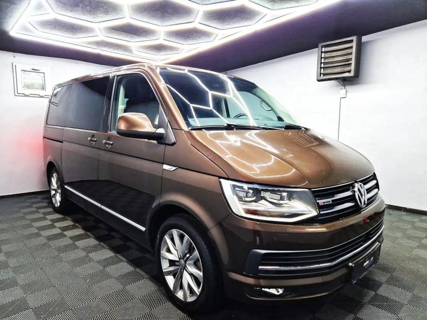 Volkswagen T6 Multivan GENERATION SIX 4M|EL.SDACH|LED|DCC|ACC|EL.TÜREN Brun - 2