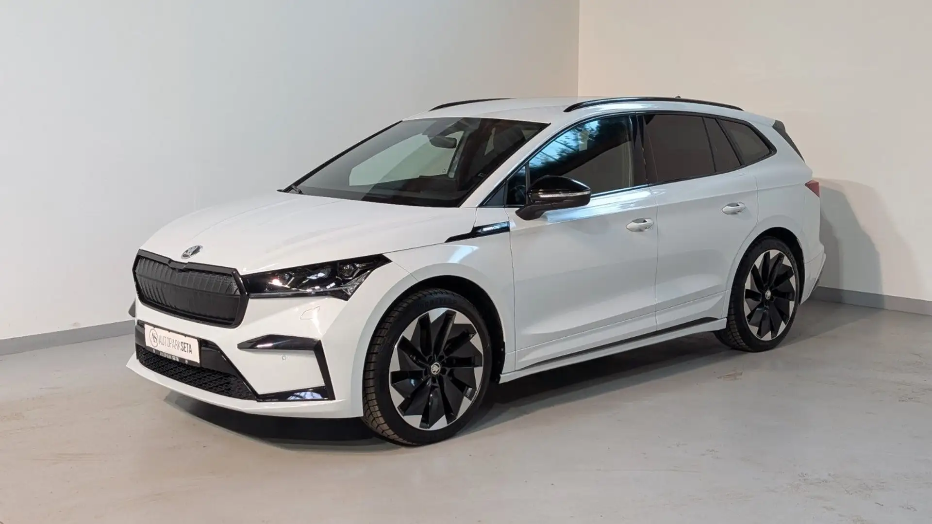 Skoda Enyaq 60 Sportline SIDE*KAM*MATRIX*MEMO*W-PUMPE Weiß - 1