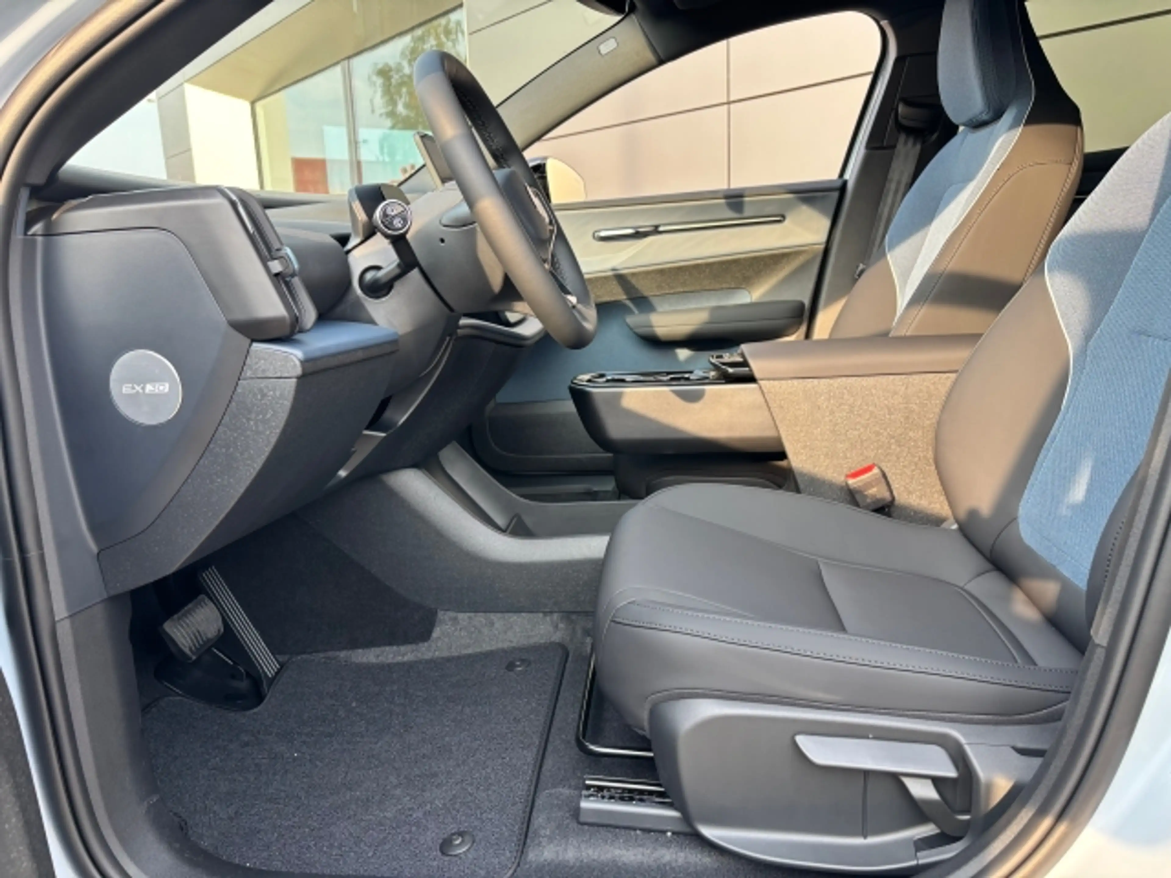 Volvo EX30 EX30 Plus, P5 Long Range — photo 9