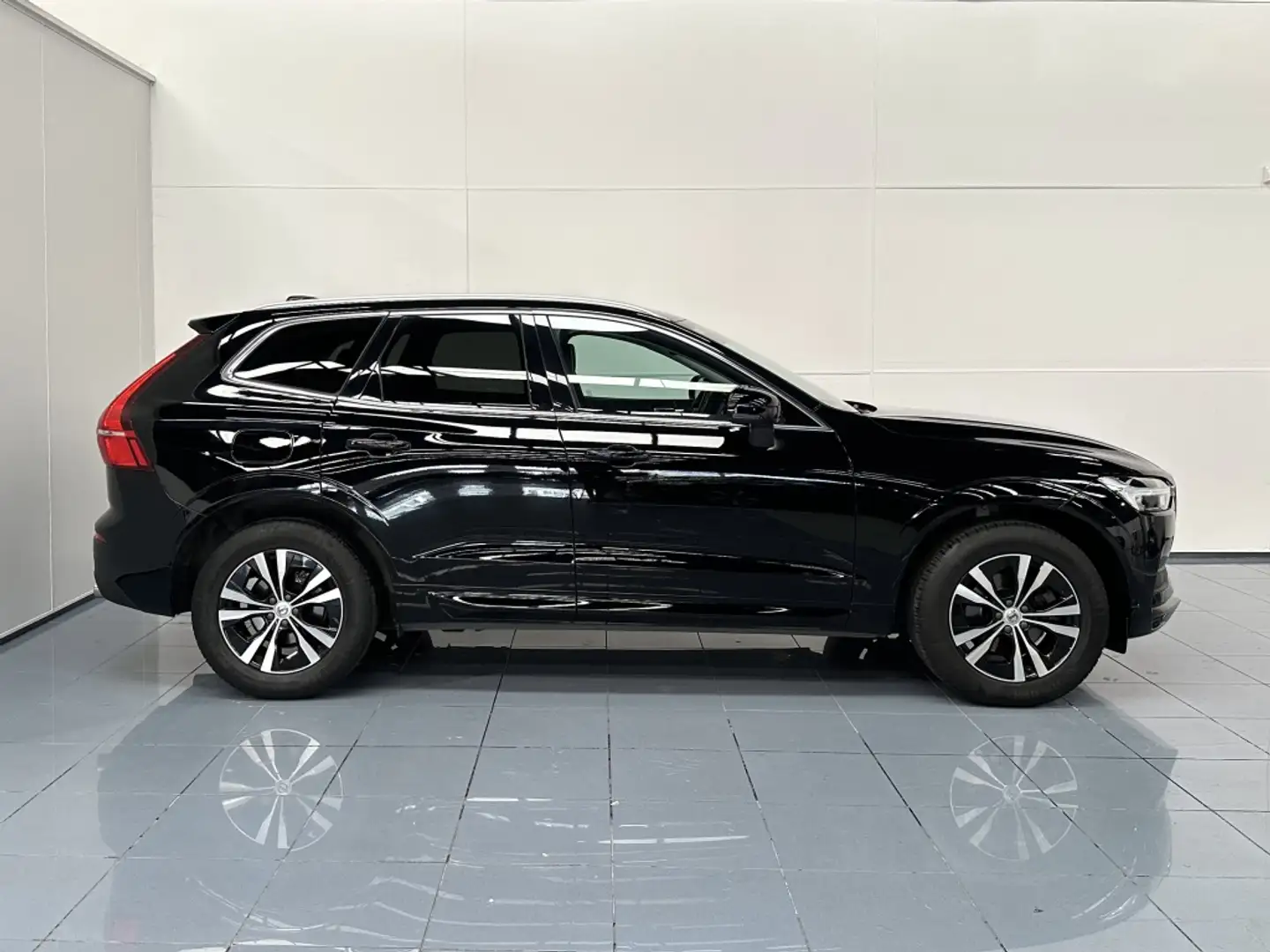 Volvo XC60 D4 Business Plus Aut. Nero - 2