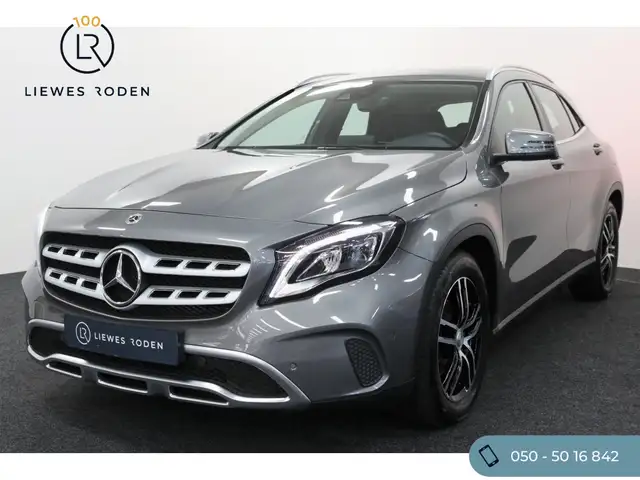 Mercedes-Benz GLA 180 Business Solution AMG Upgrade Edition