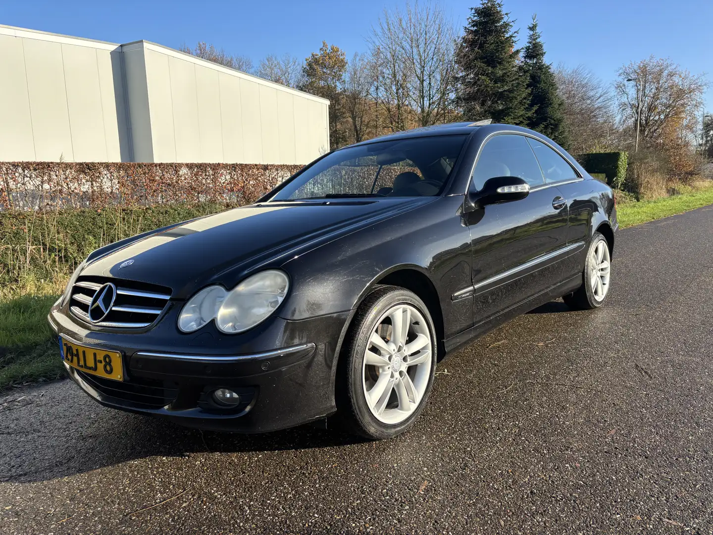 Mercedes-Benz CLK 200 Coupé K. Avantgarde / SCHUIFDAK / LEER / NAVI / RO Negru - 1