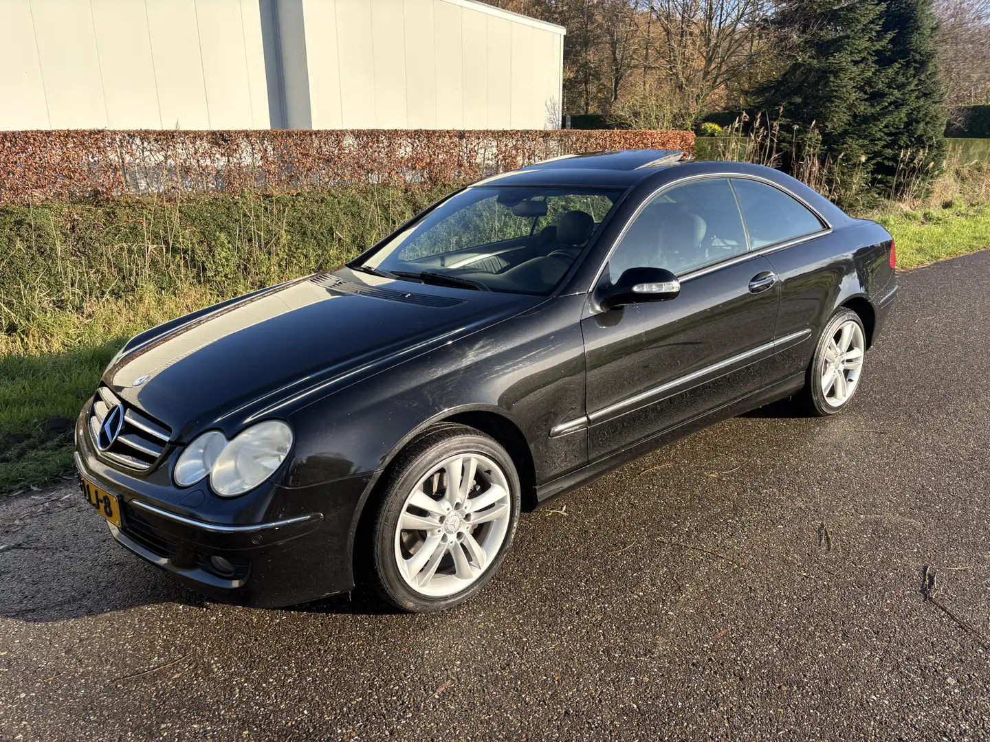 Mercedes-Benz CLK 200 Coupé K. Avantgarde / SCHUIFDAK / LEER / NAVI / RO Negru - 2