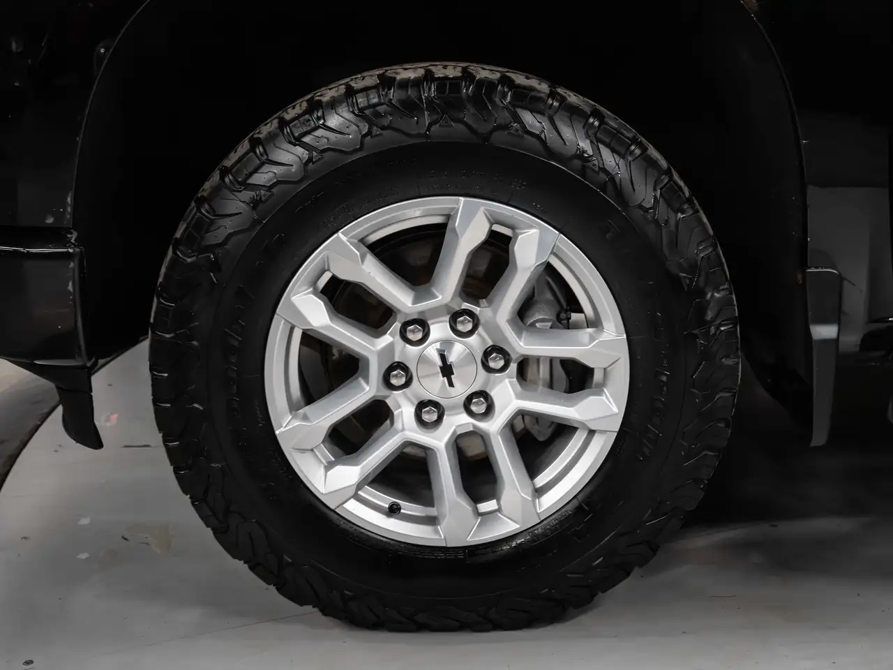 Chevrolet Silverado 1500 снимка Chevrolet Silverado 1500