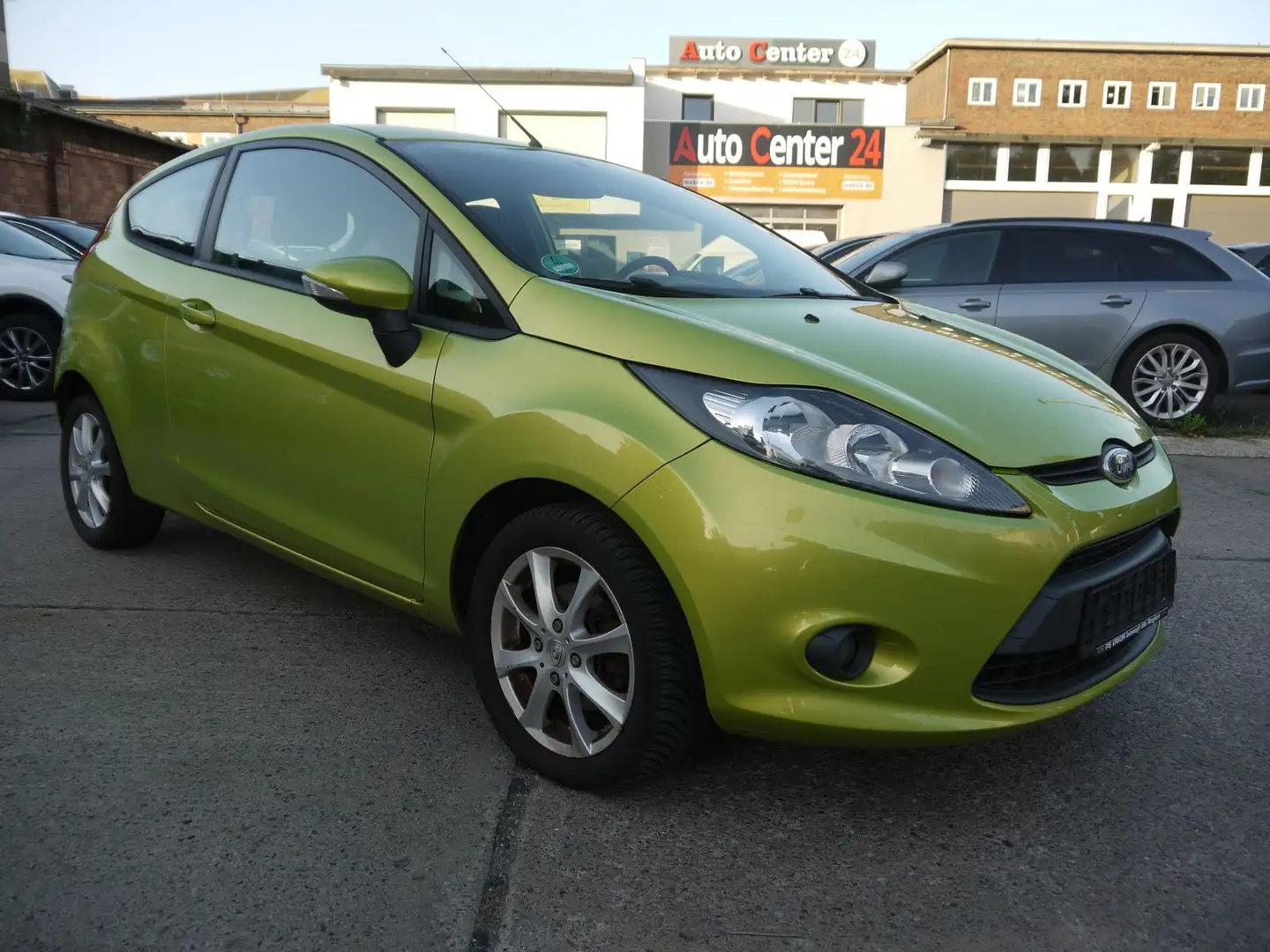 Ford Fiesta Trend/Alufelgen/ Grün - 1
