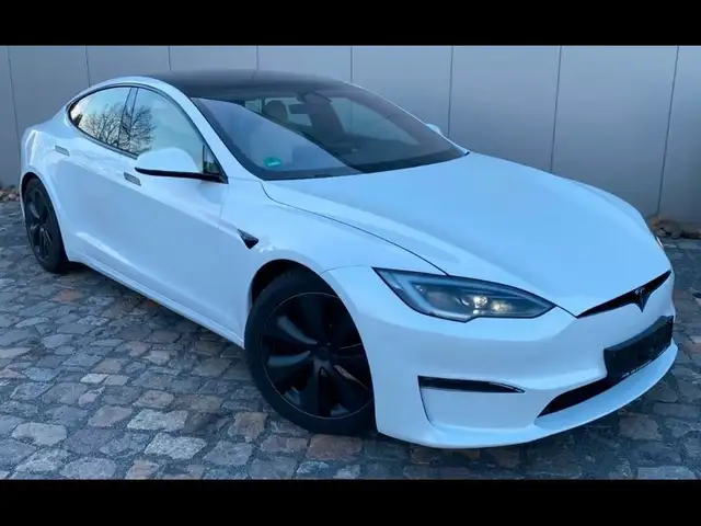 Tesla Model S Dual Motor Long Range