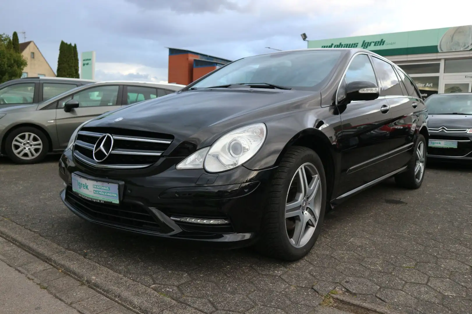 Mercedes-Benz R 350 CDI L 4-Matic Grand Edition AMG  7-Sitzer Černá - 1