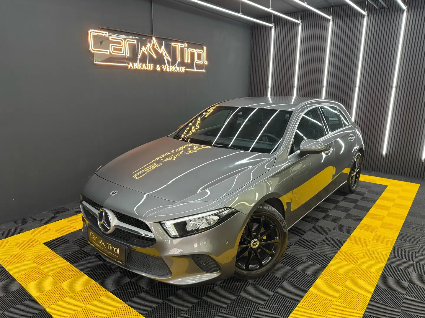 Mercedes-Benz A 180 d AMBIENTE*KAMERA* Gris - 1