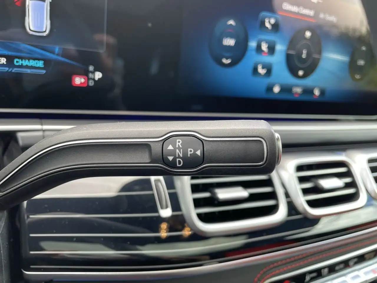 Mercedes-Benz GLE снимка Mercedes-Benz GLE